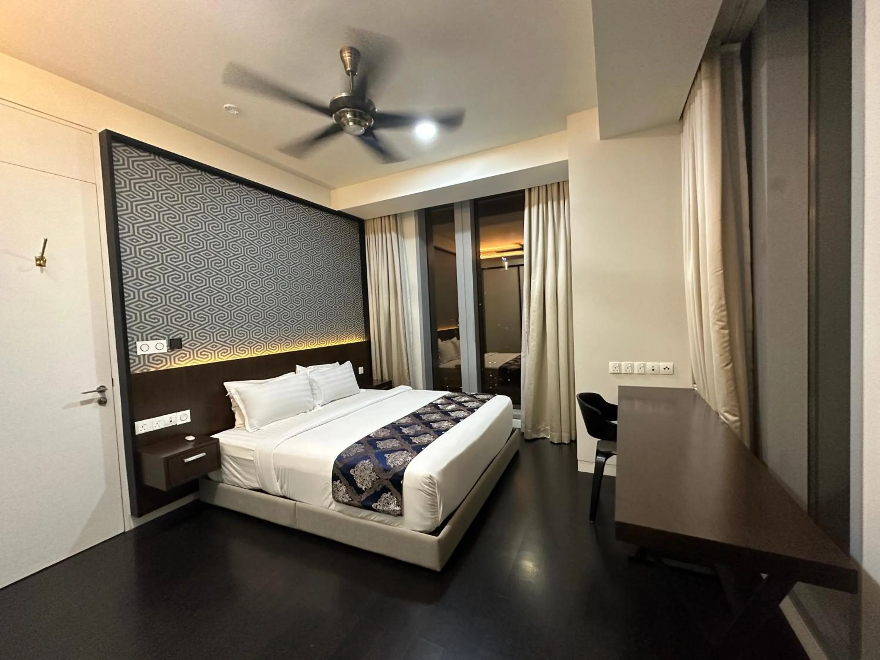 Bed in Tropicana The Residence Klcc By Sky World