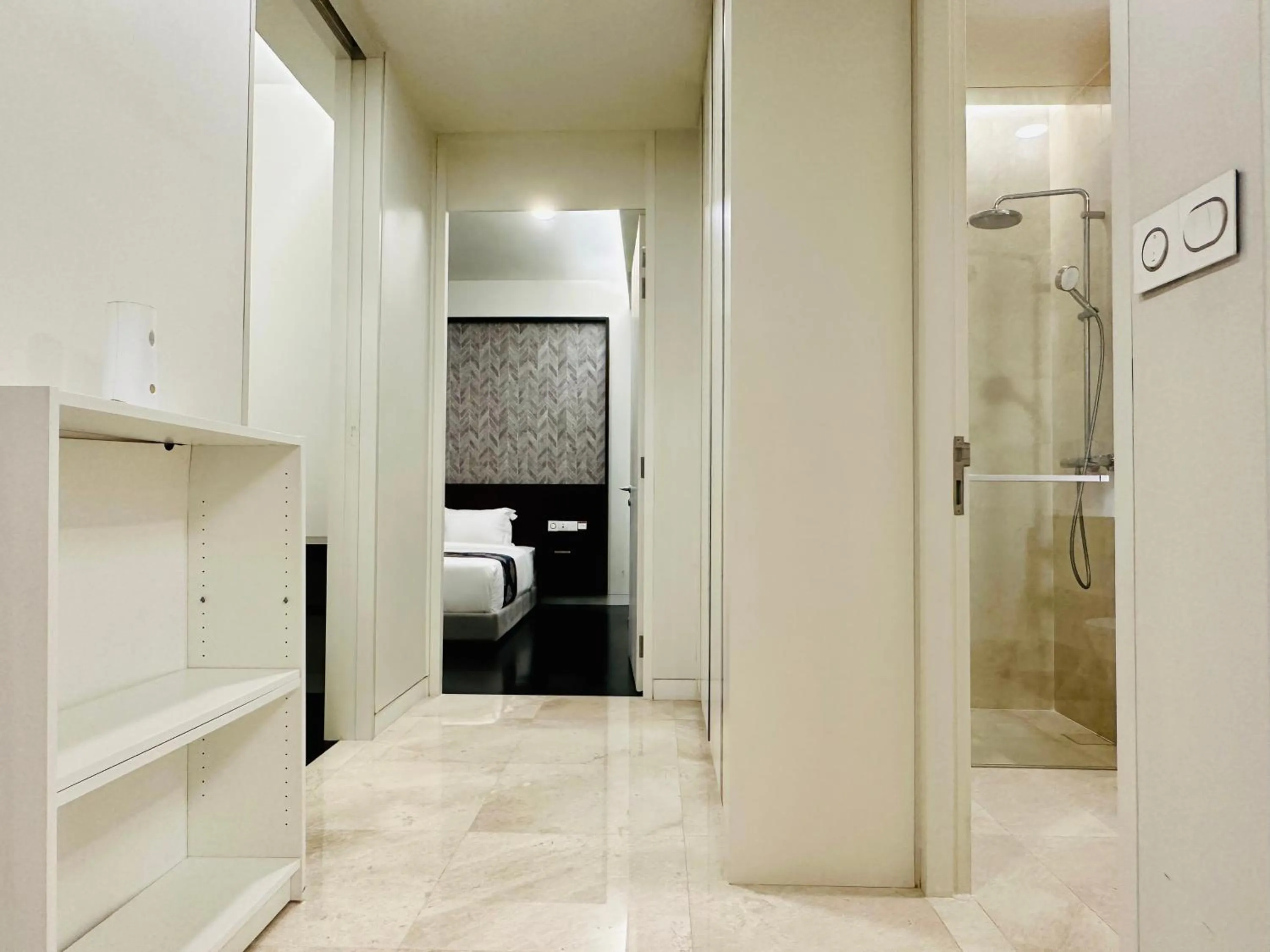 Shower in Tropicana The Residence Klcc By Sky World