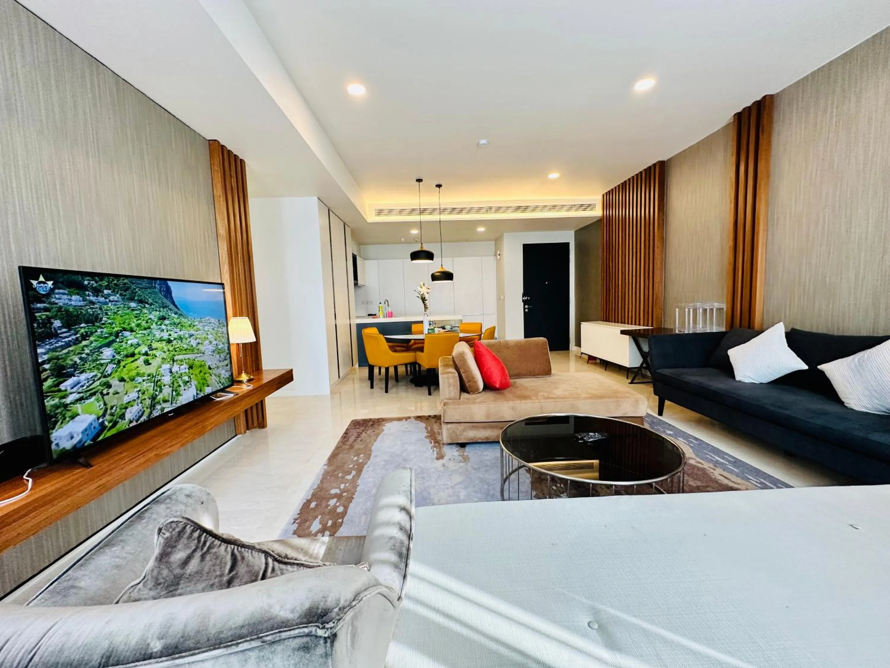 TV and multimedia in Tropicana The Residence Klcc By Sky World