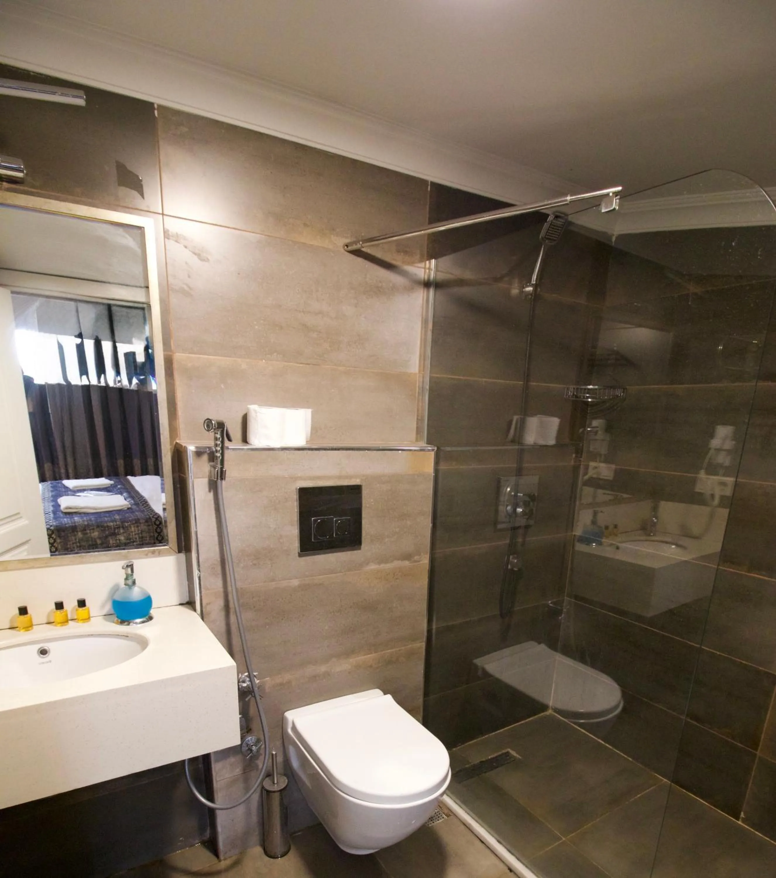 Shower in Olympos Garden Hotel