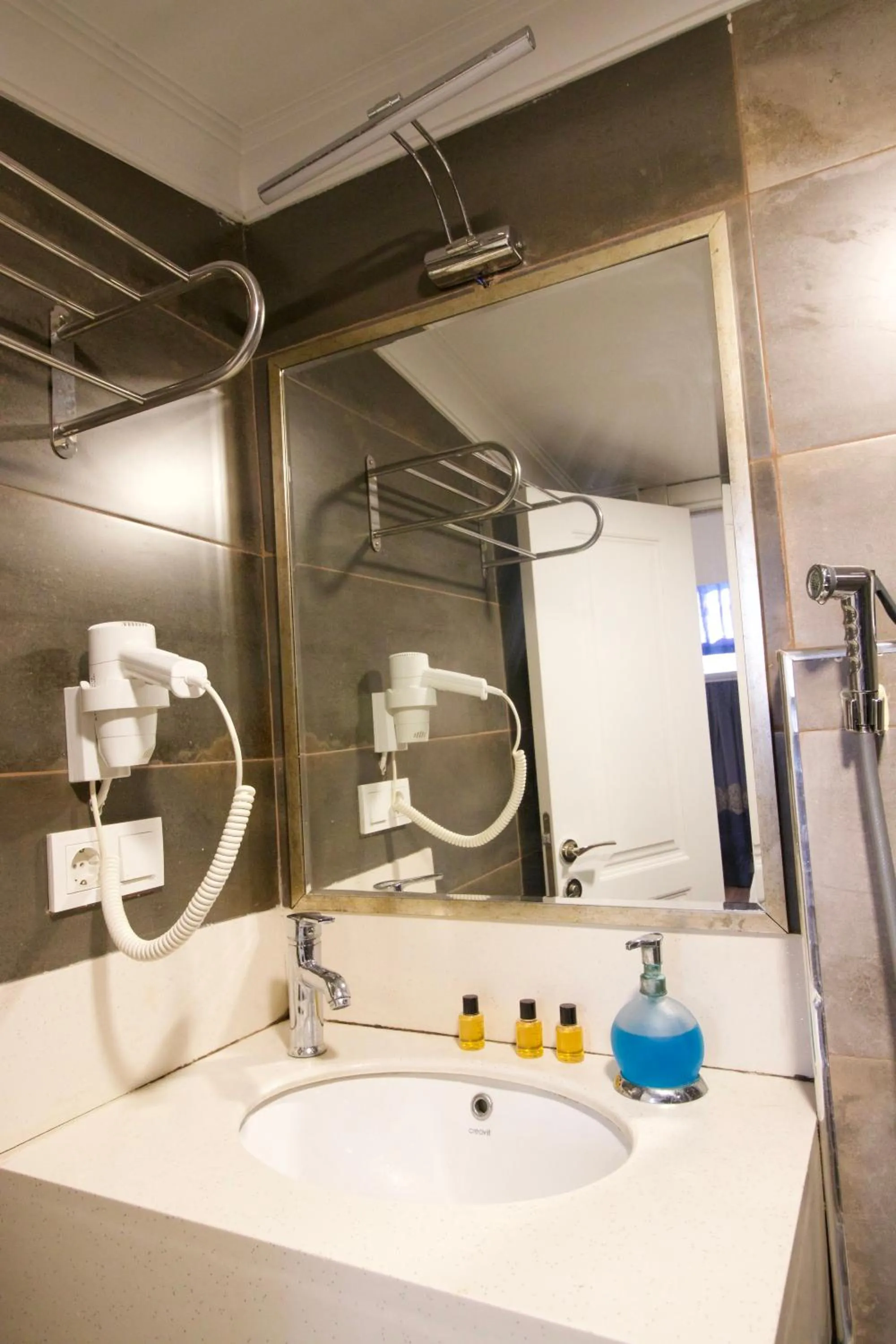 Shower in Olympos Garden Hotel