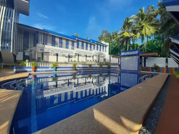 Swimming pool in Carcar Eco Farm Resorts