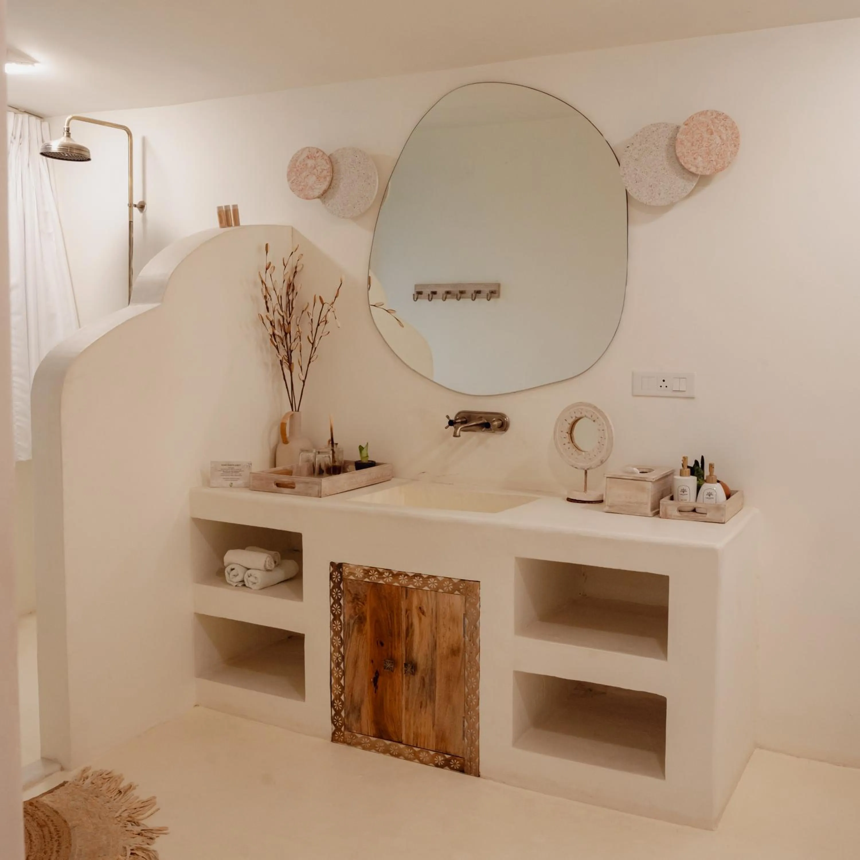 Bathroom in Casa Concreto- 5-Bedroom Luxury Villa with all weather Pool