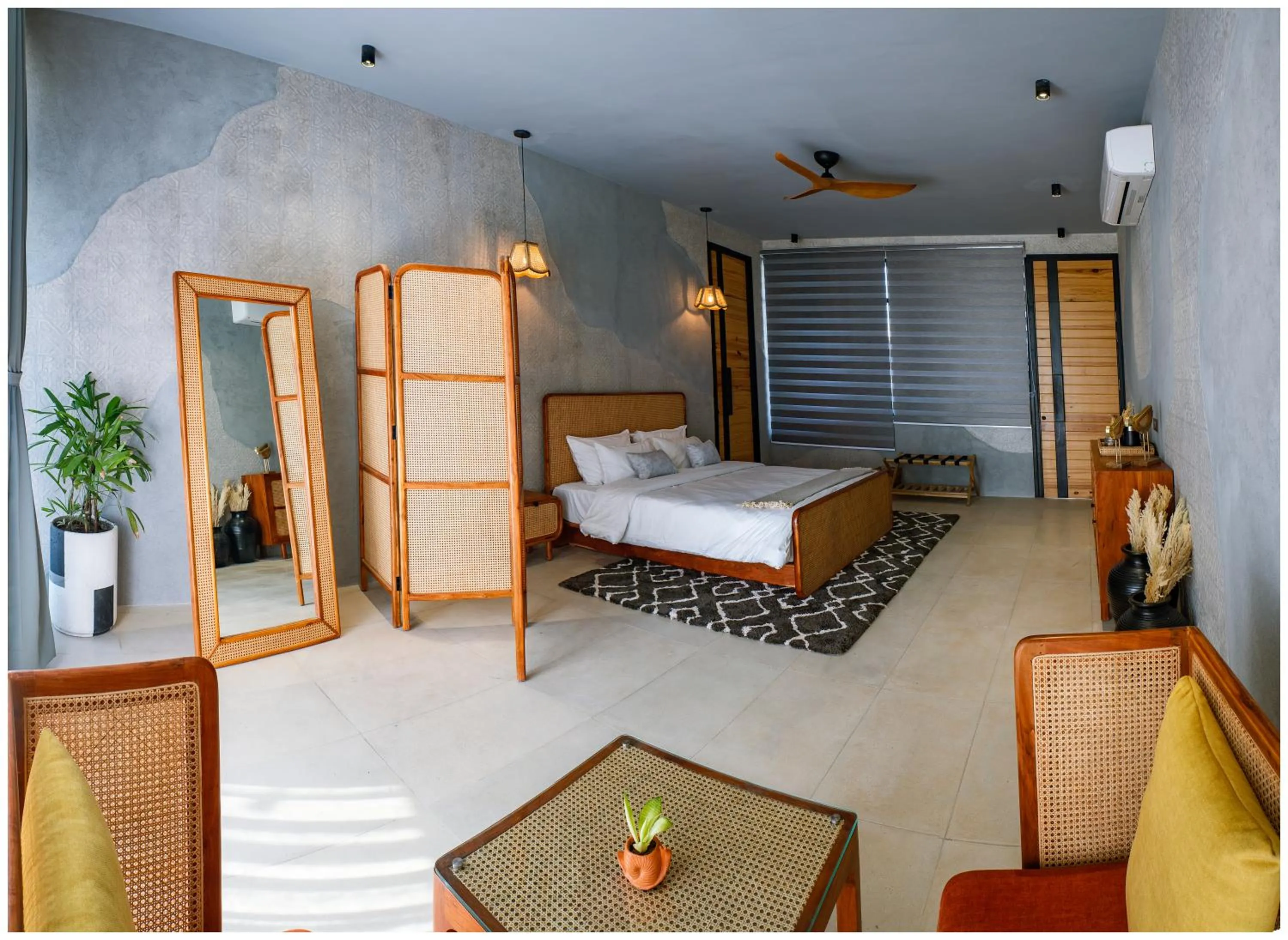 Bed in Casa Concreto- 5-Bedroom Luxury Villa with all weather Pool