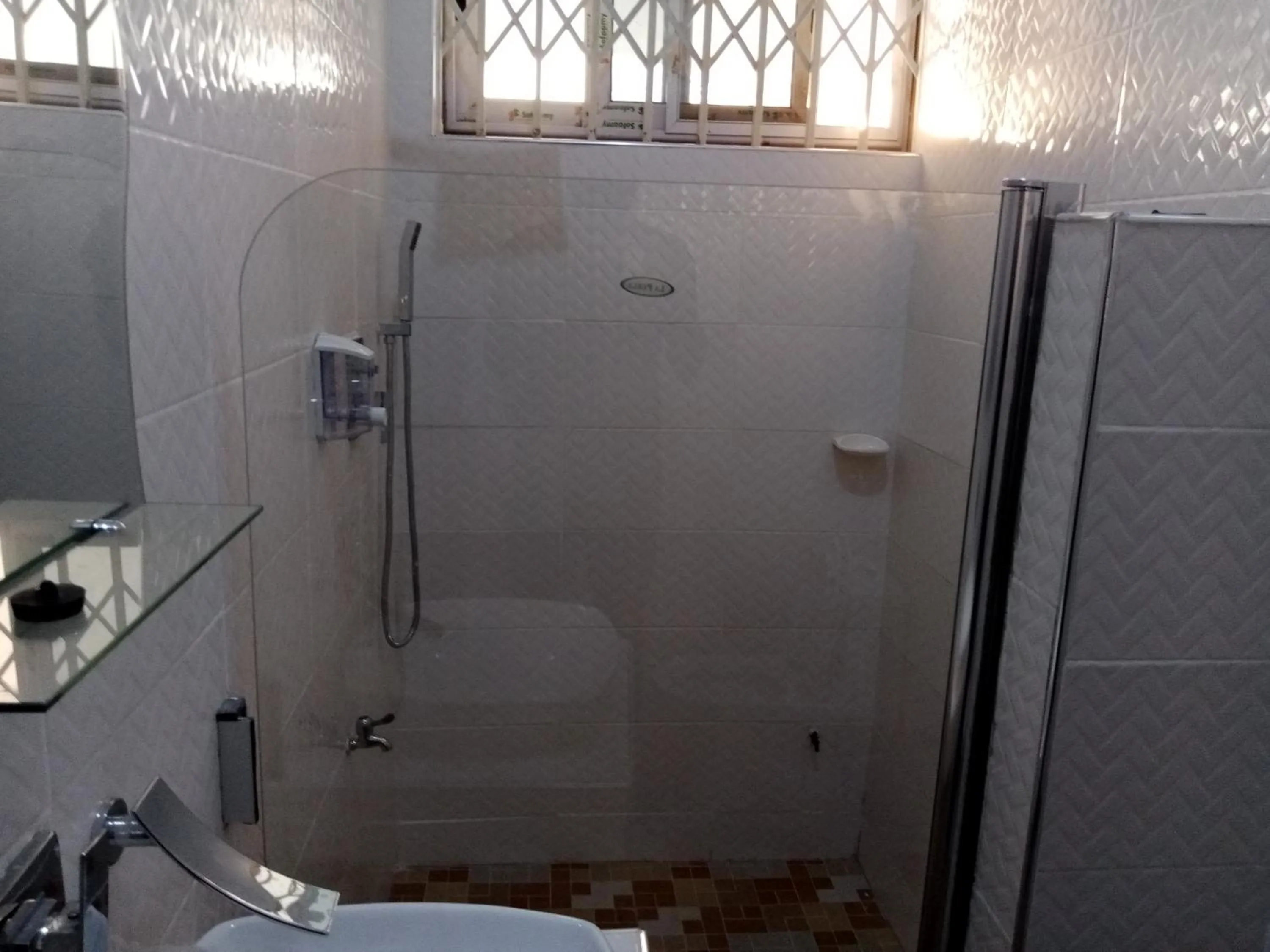 Dexxy's Palace Hotel