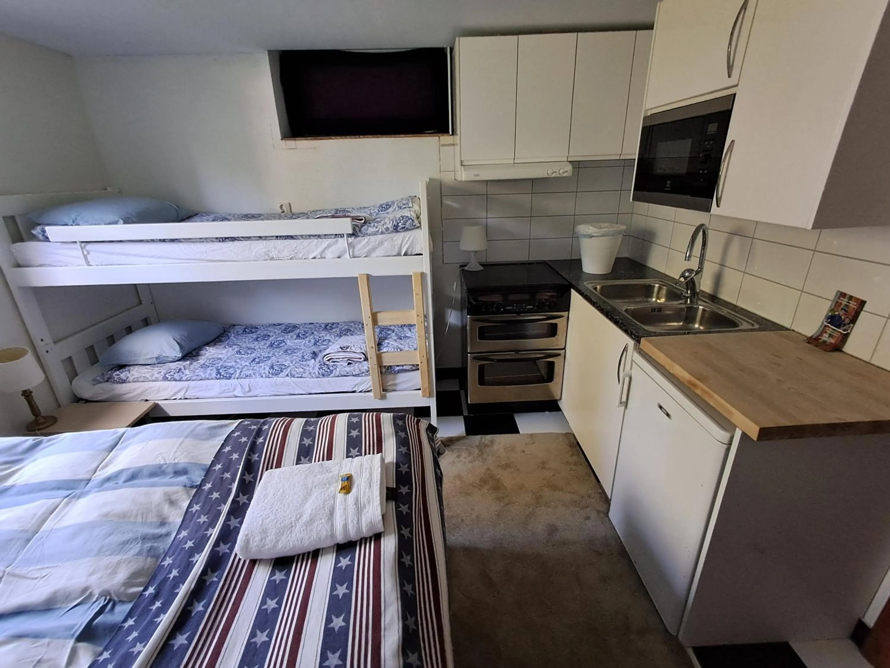 Kitchen or kitchenette, Bed in Ankis Bed and Brekfast, Vimmerby