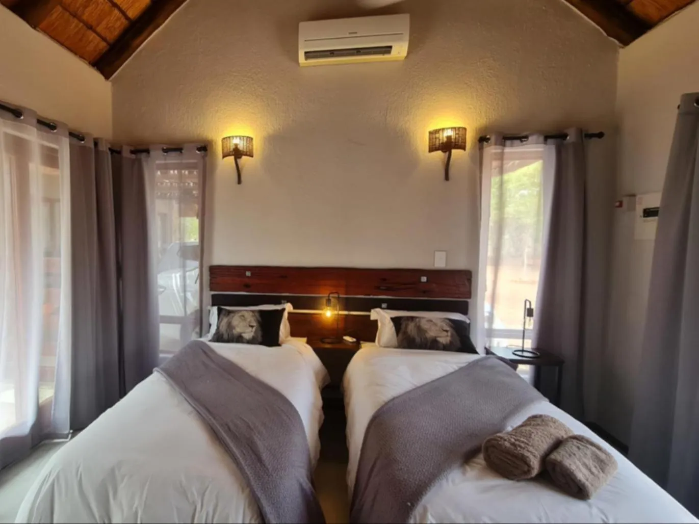 Bed in Hoedspruit Bush Stay