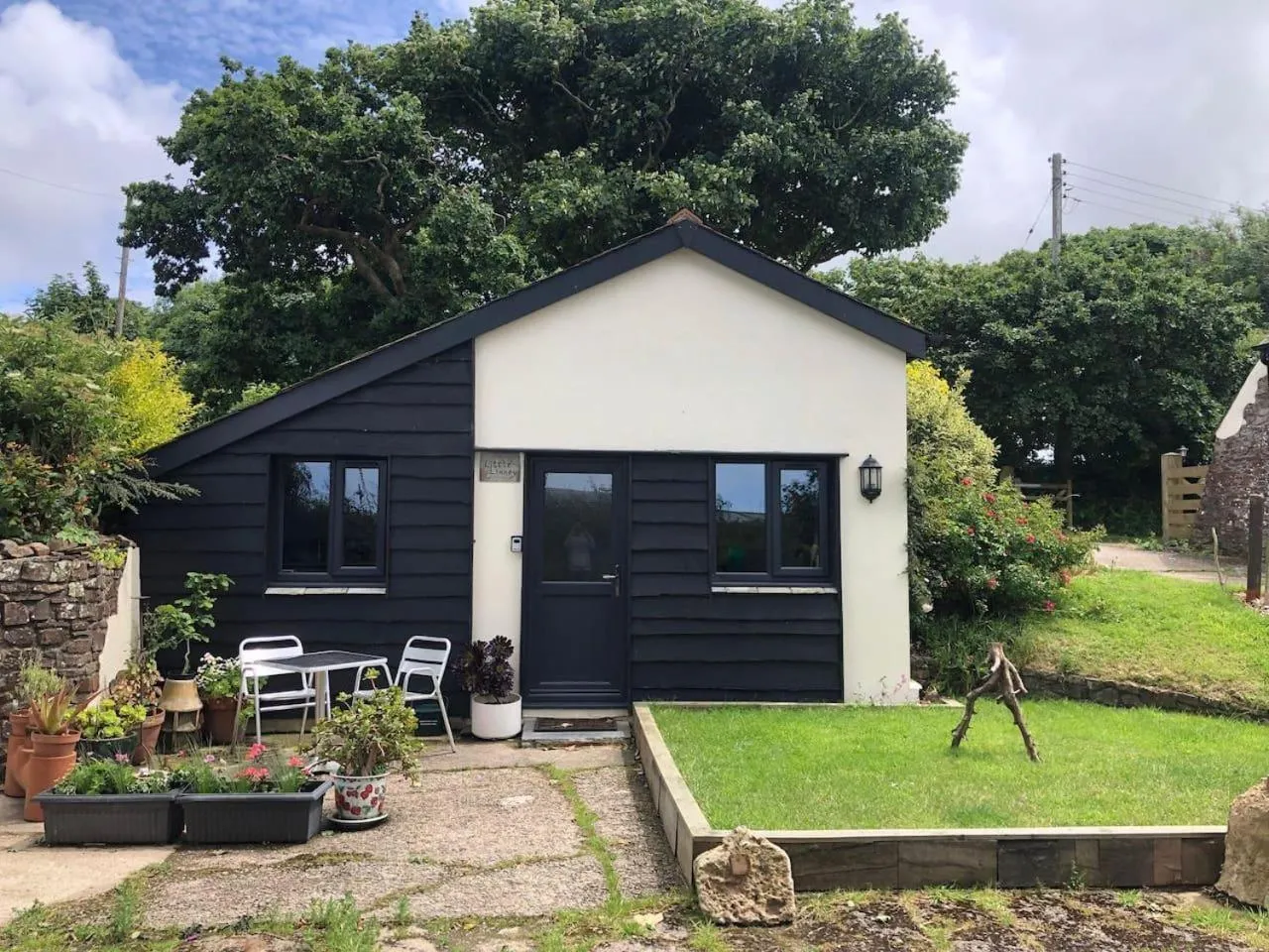 Little Linney - Sleeps 2 - Garden - Parking - Wifi