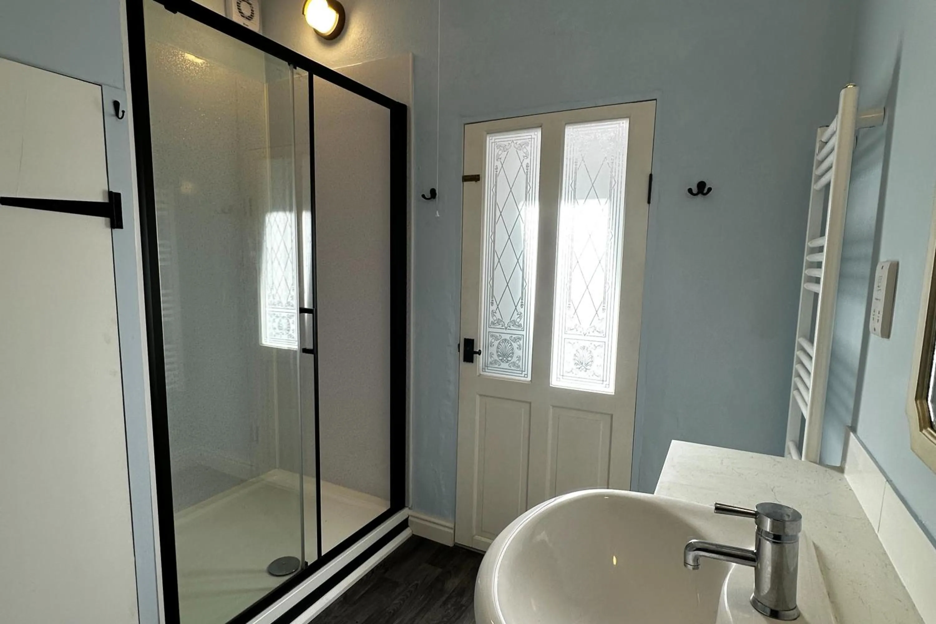 Little Linney - Sleeps 2 - Garden - Parking - Wifi