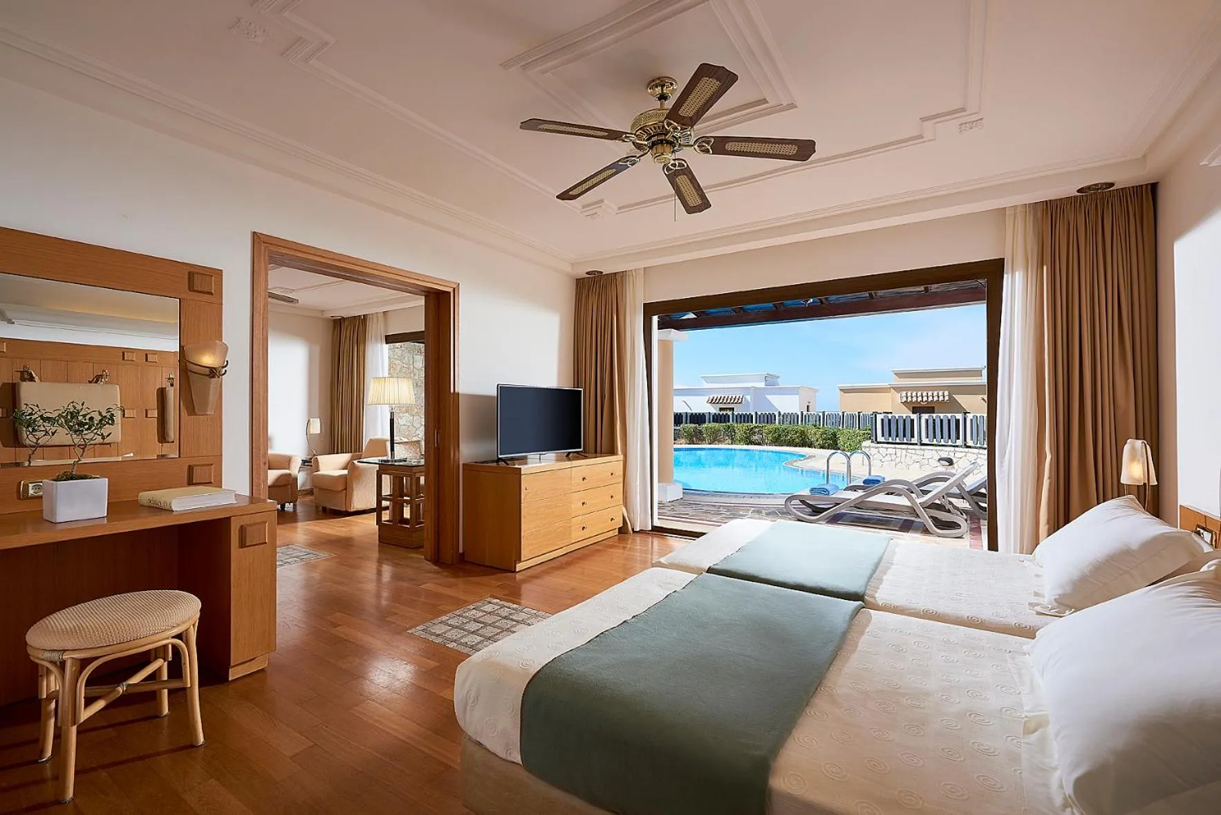 Bedroom, Bed in Aldemar Olympian Village