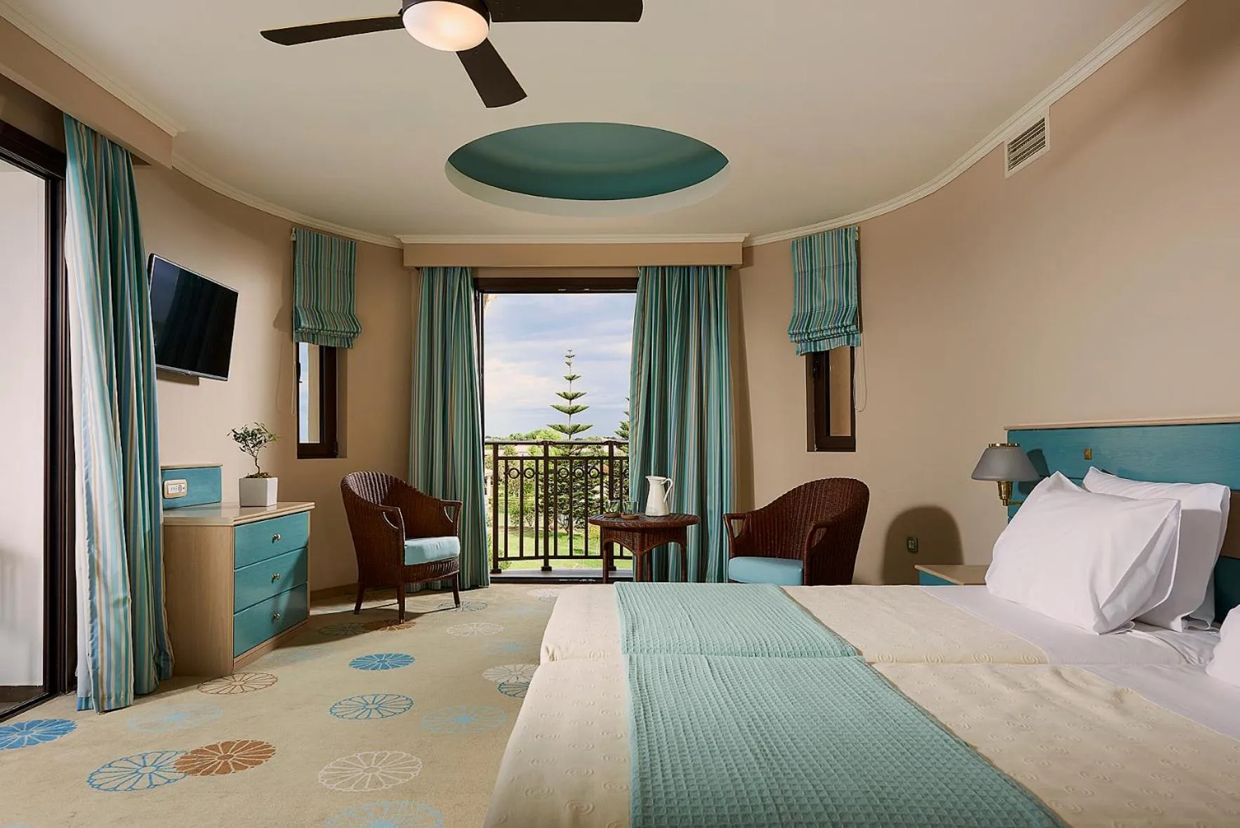 Bedroom, Bed in Aldemar Olympian Village