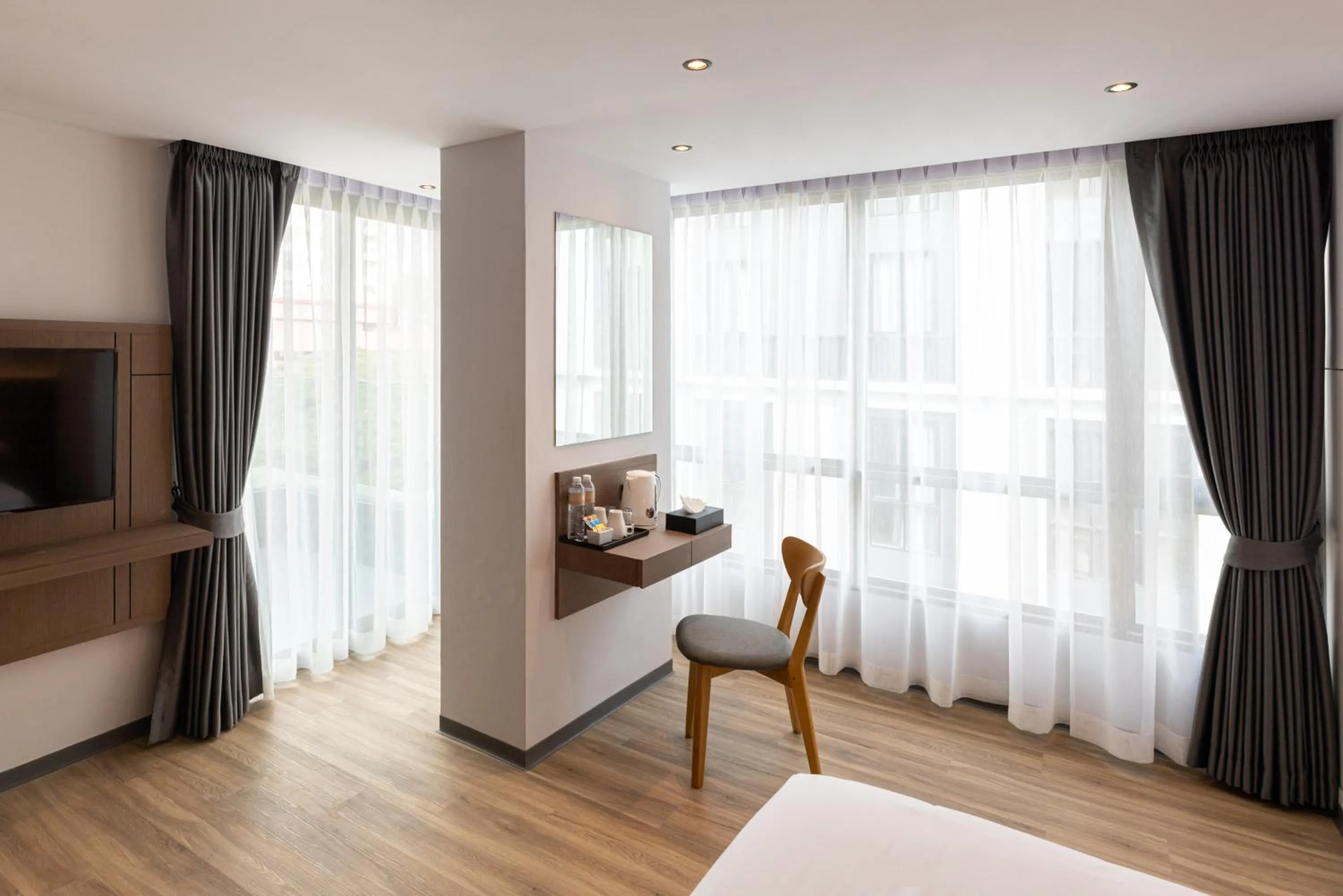 TV and multimedia, Bed in Pure Eleven Hotel Bangkok