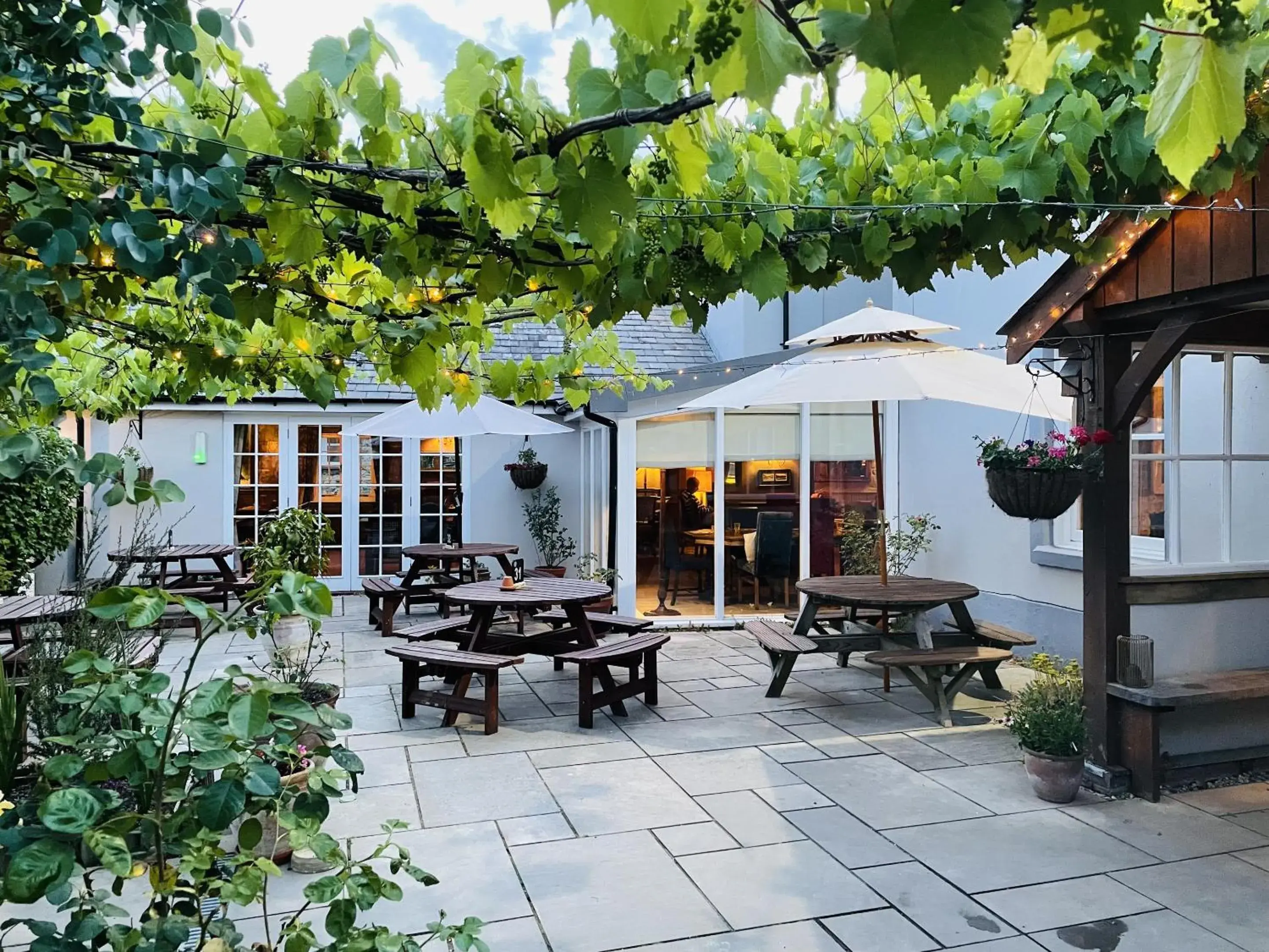 Patio in The Greyhound Inn Patio in The Greyhound Inn