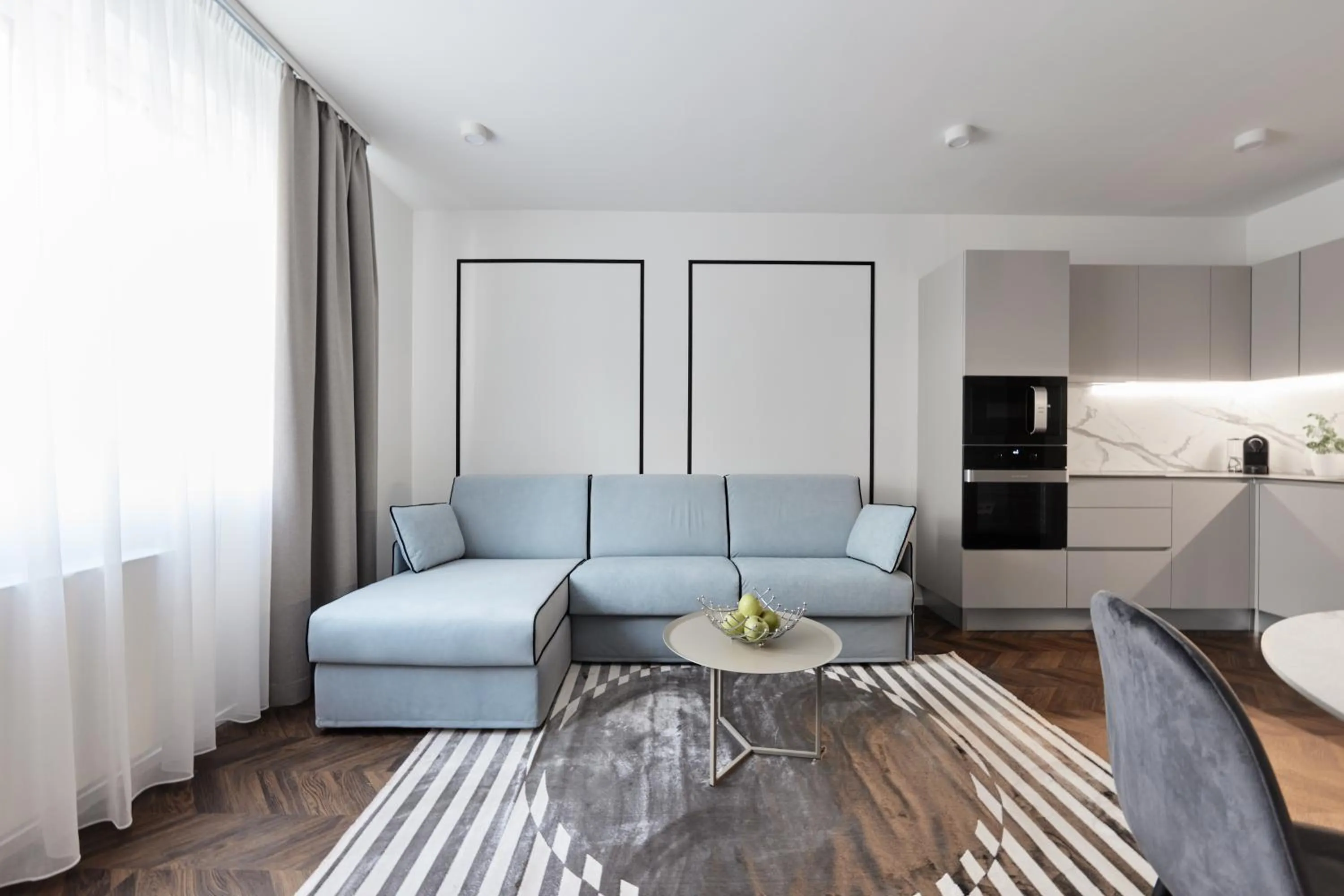 Living room in The Amberlyn Suite Hotel