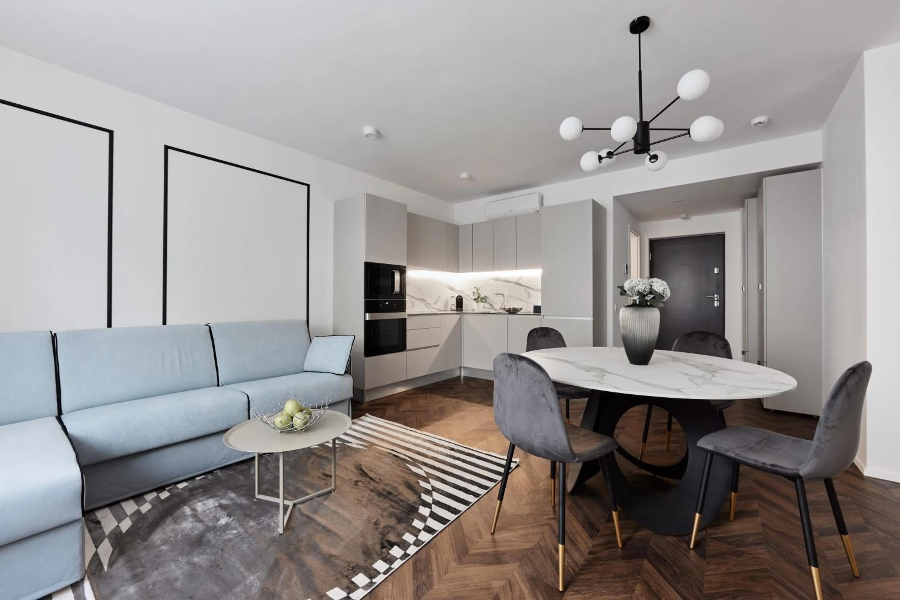 Kitchen or kitchenette in The Amberlyn Suite Hotel