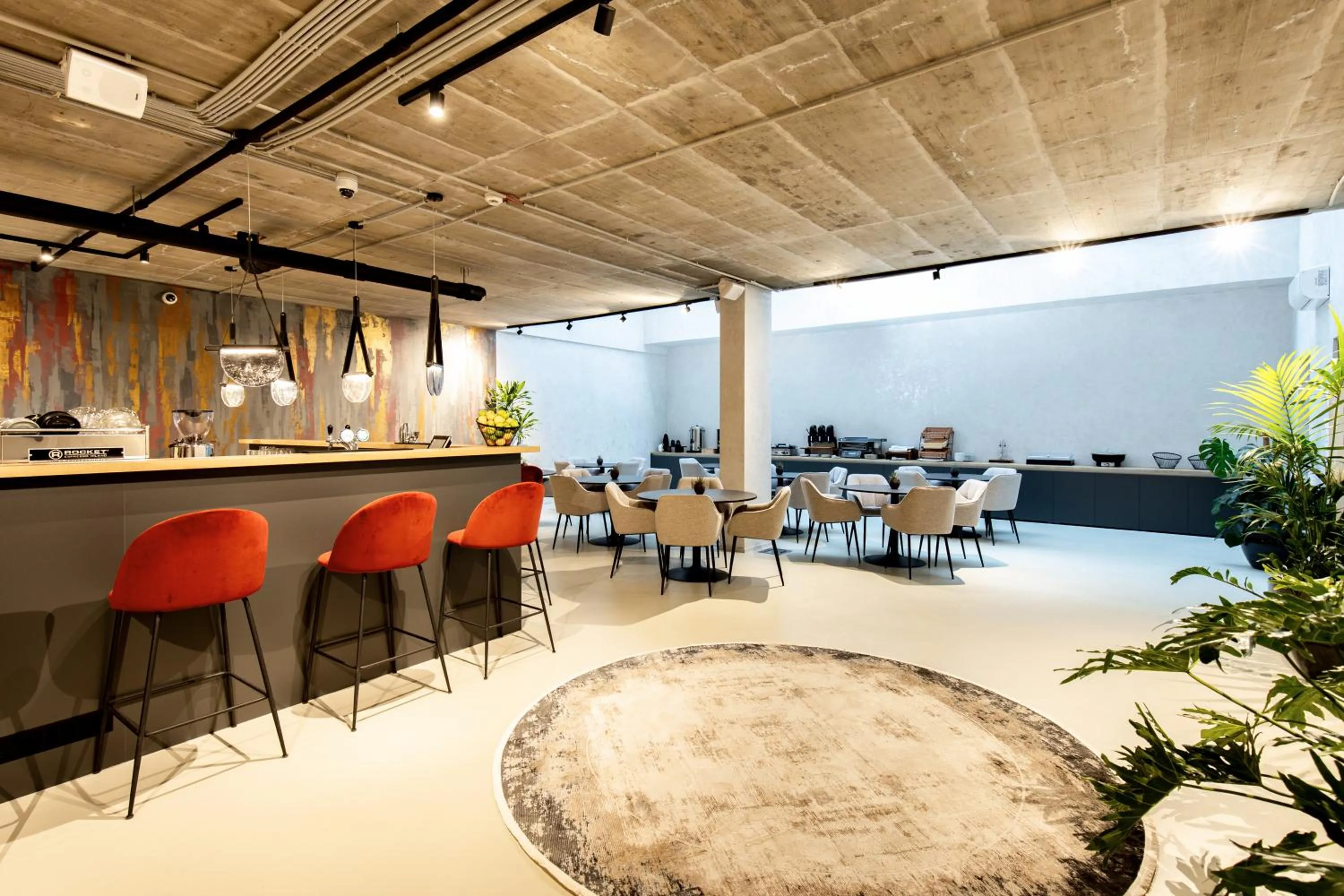 Breakfast in The Amberlyn Suite Hotel