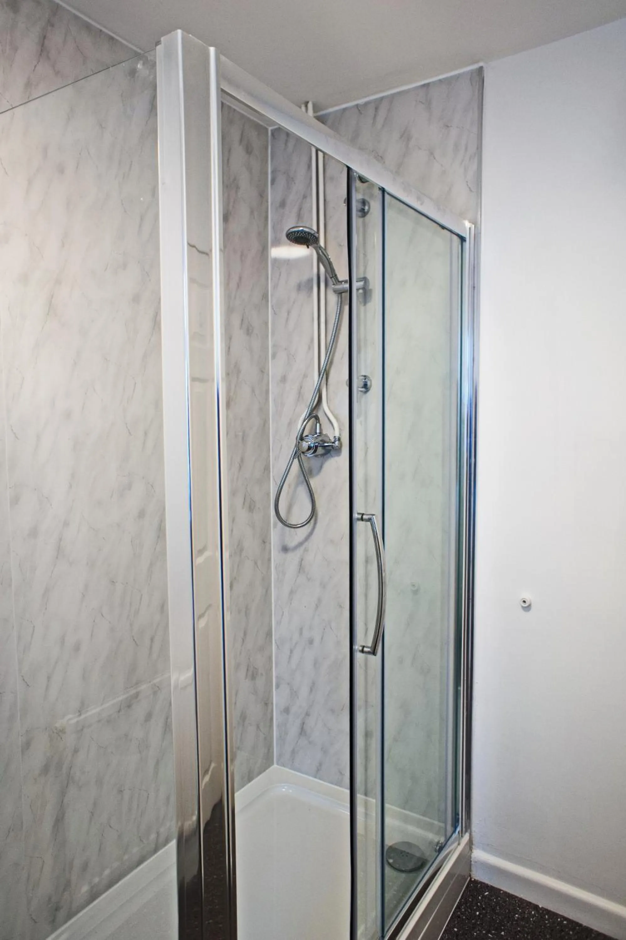 Shower in Host & Stay - Clacton Coastal Hideaway