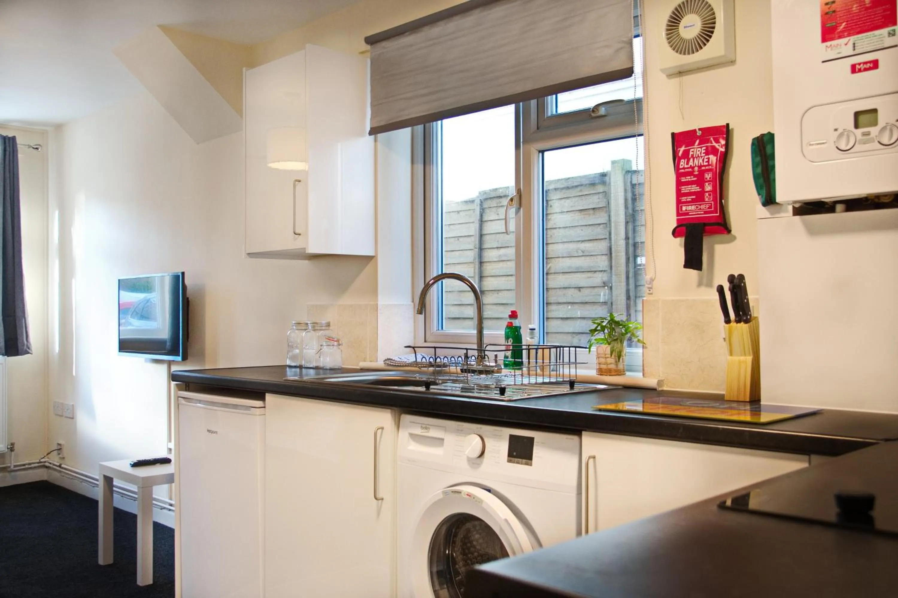 Kitchen or kitchenette in Host & Stay - Clacton Coastal Hideaway