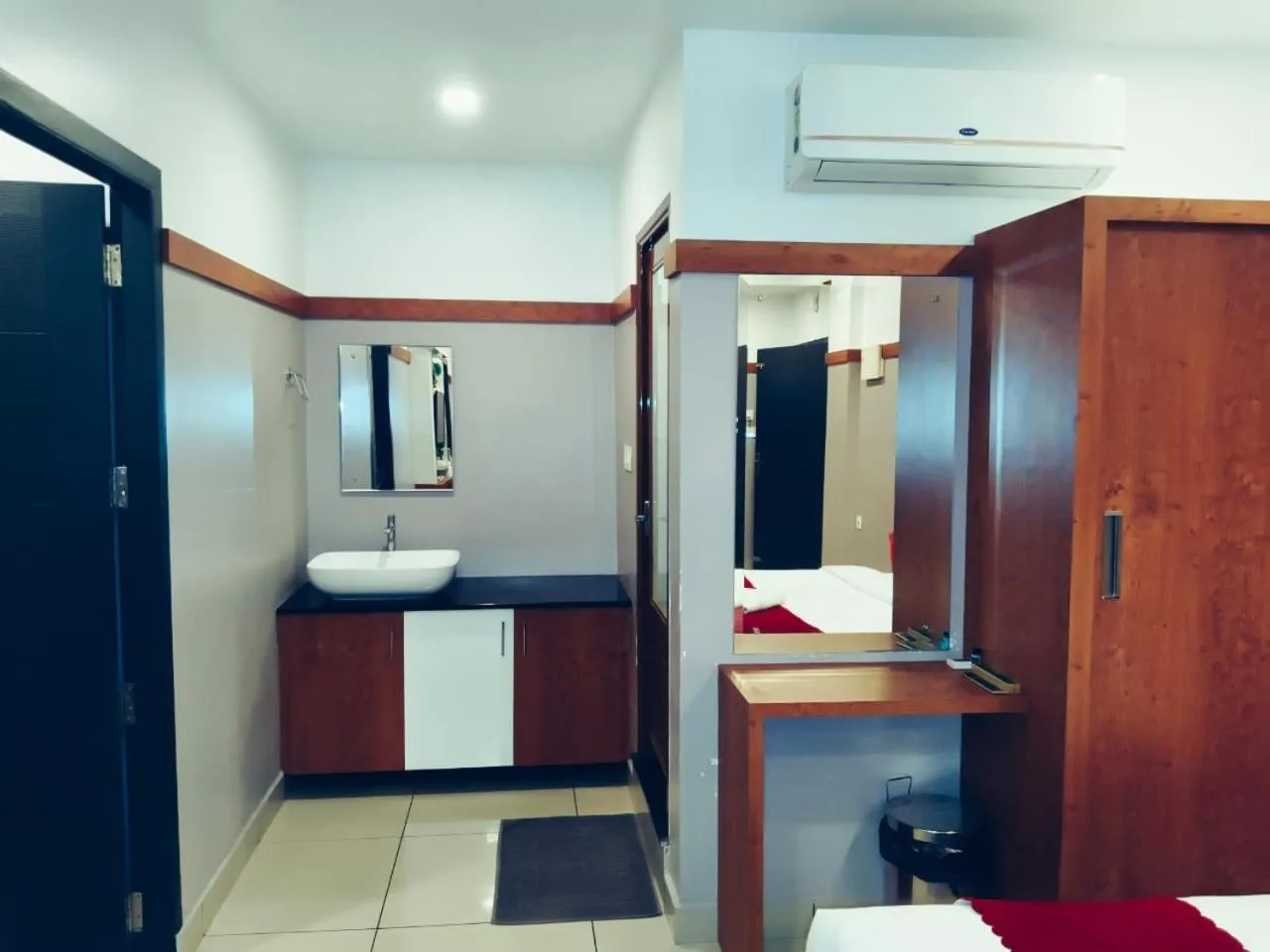 Photo of the whole room in The Rosetta Castle