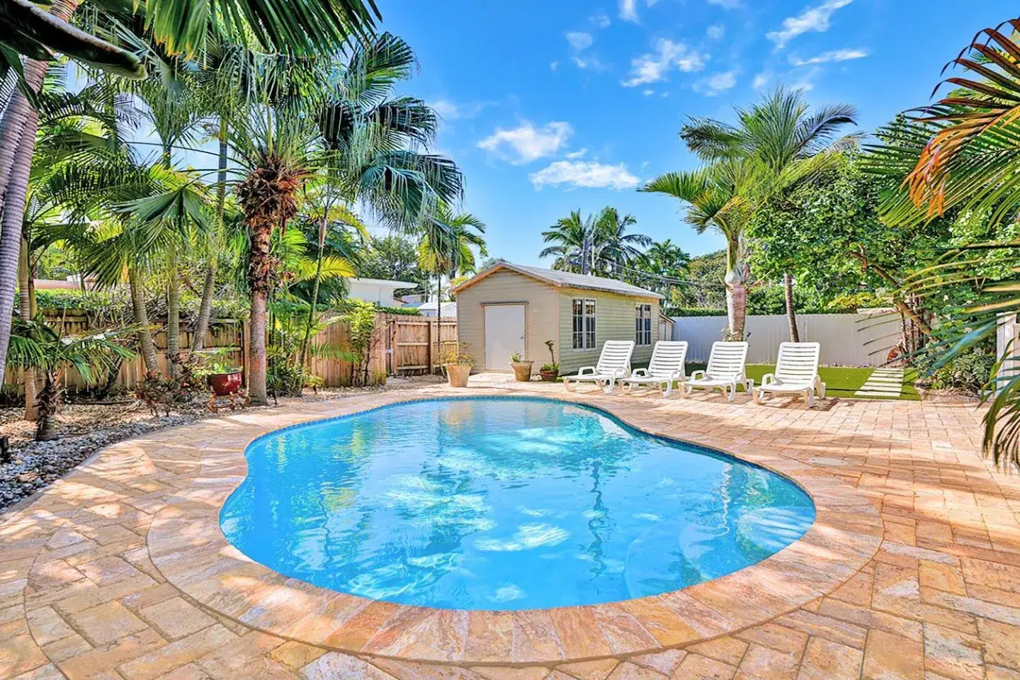 WALK to Beach Luxury 3BR Villa in Hollywood Lakes WALK to Beach Luxury 3BR Villa in Hollywood Lakes