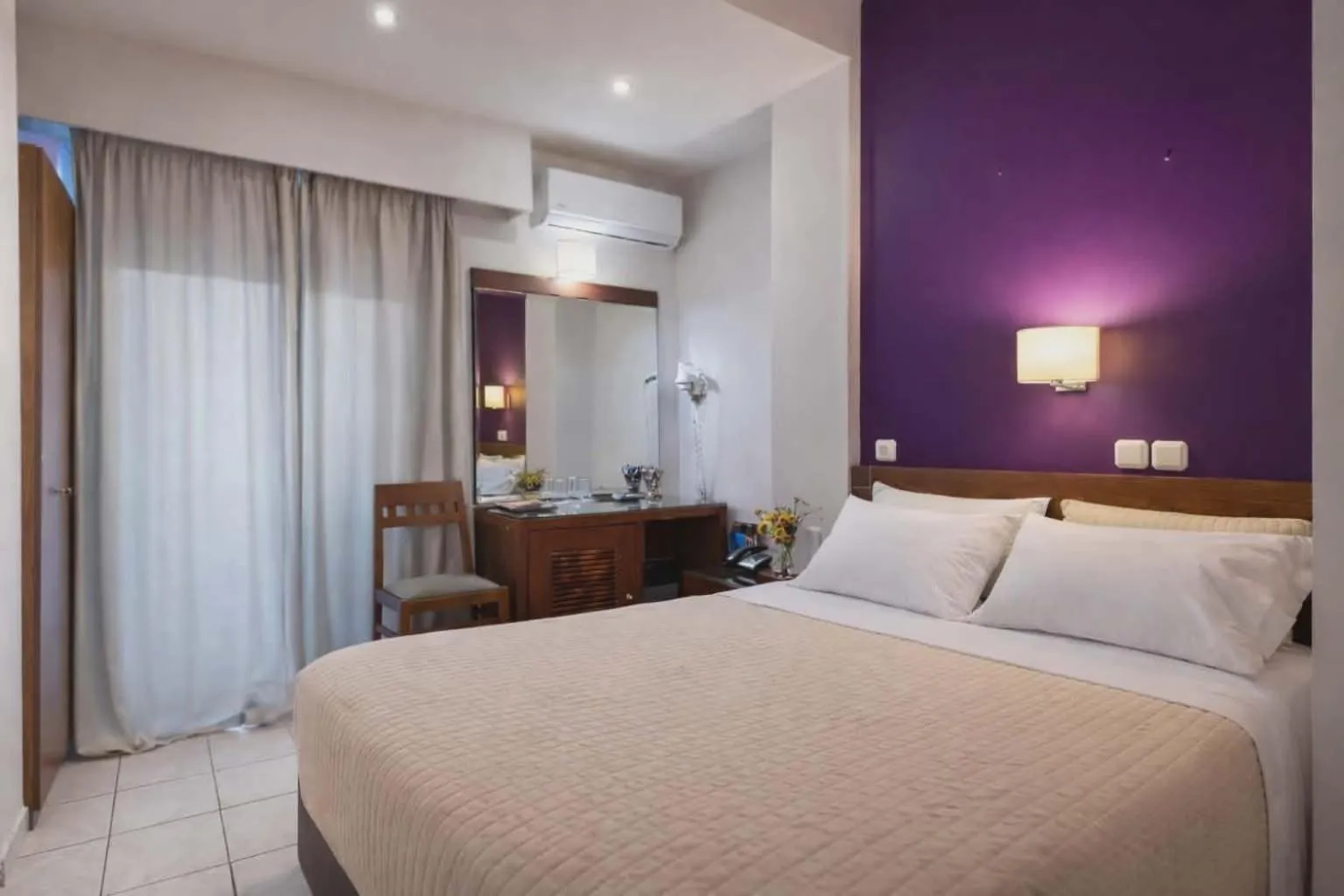 Bedroom, Bed in Epidavros Hotel