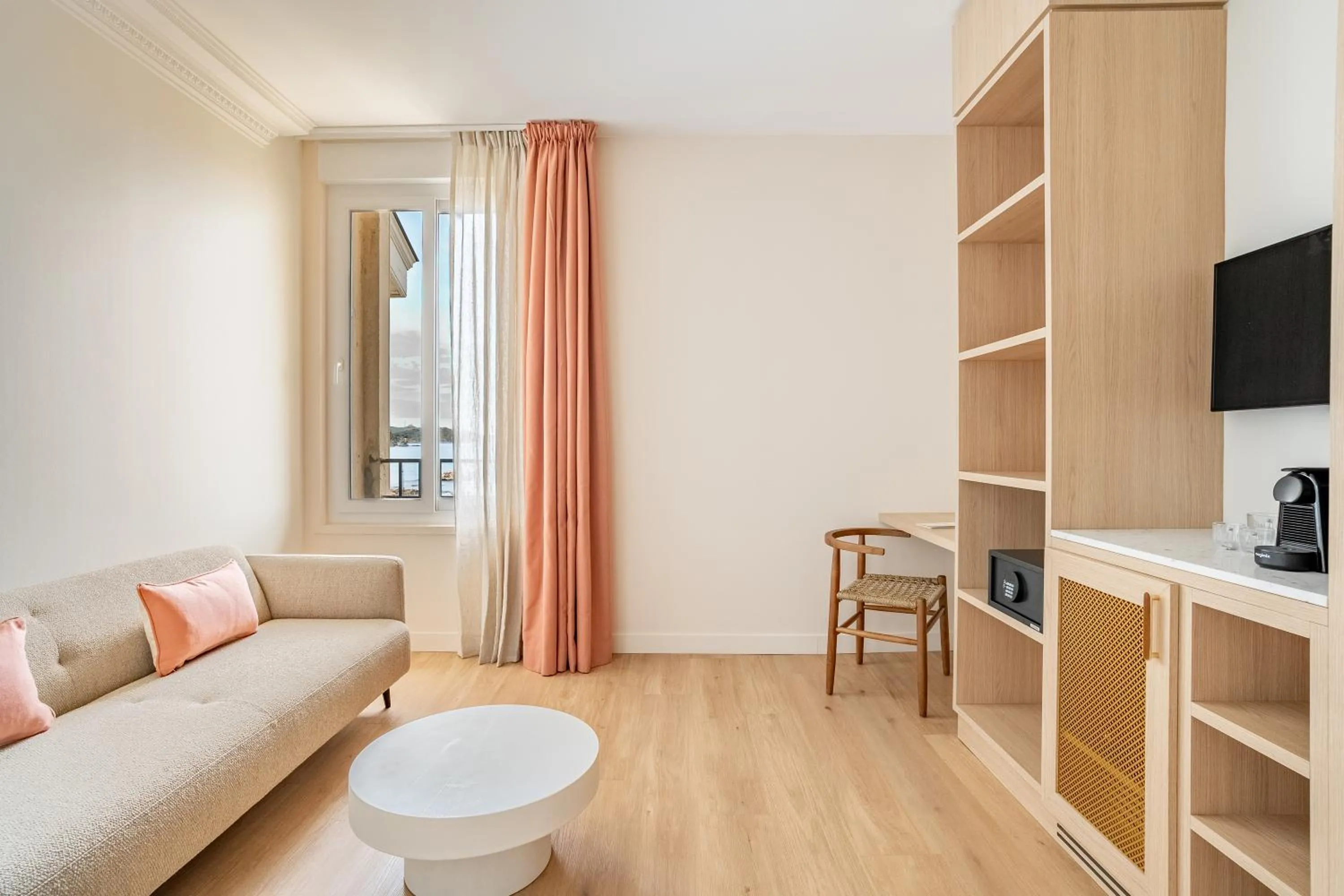 Photo of the whole room in Villa Camille Hotel & Spa