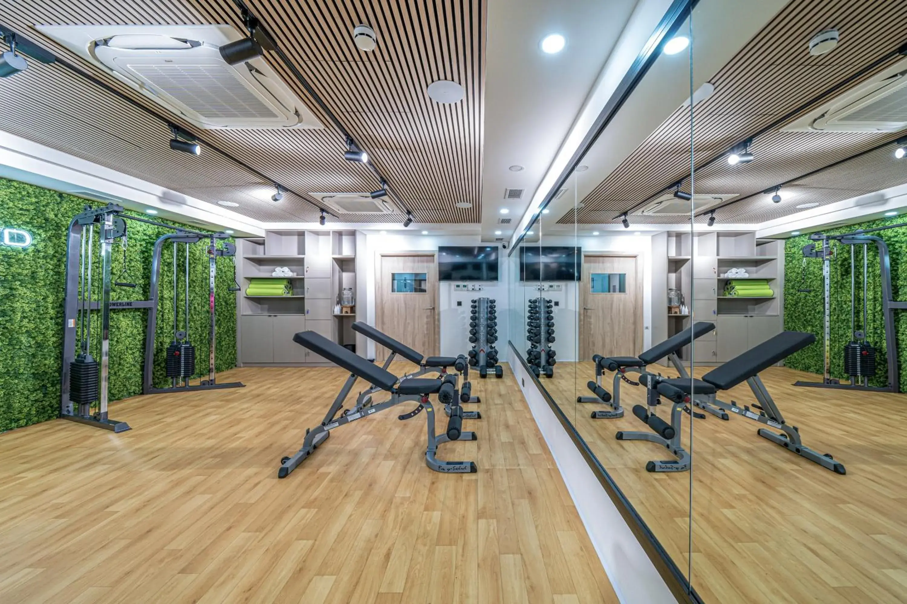 Fitness centre/facilities in Hotel Mistral St Julian's, Affiliated by Meliá Fitness centre/facilities in Hotel Mistral St Julian's, Affiliated by Meliá