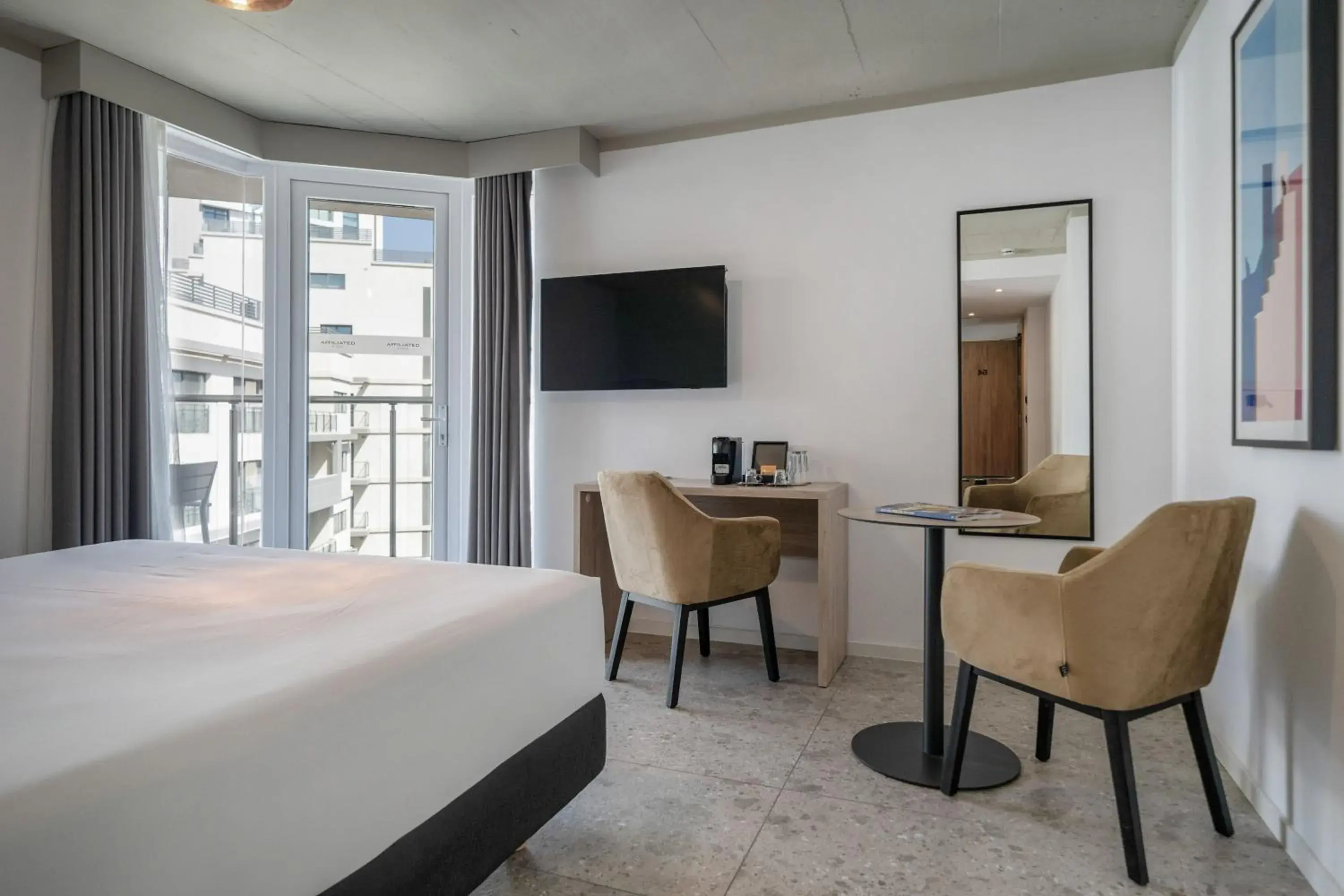 Property building, Bed in Mistral St. Julian’s Affiliated by Meliá Property building, Bed in Mistral St. Julian’s Affiliated by Meliá