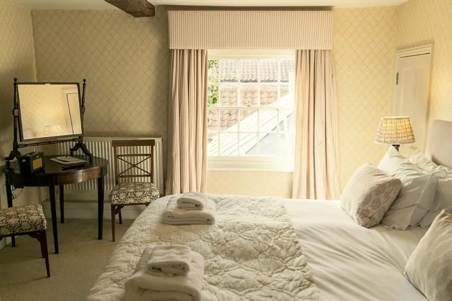 Bed in Fritton Lake - The Clubhouse