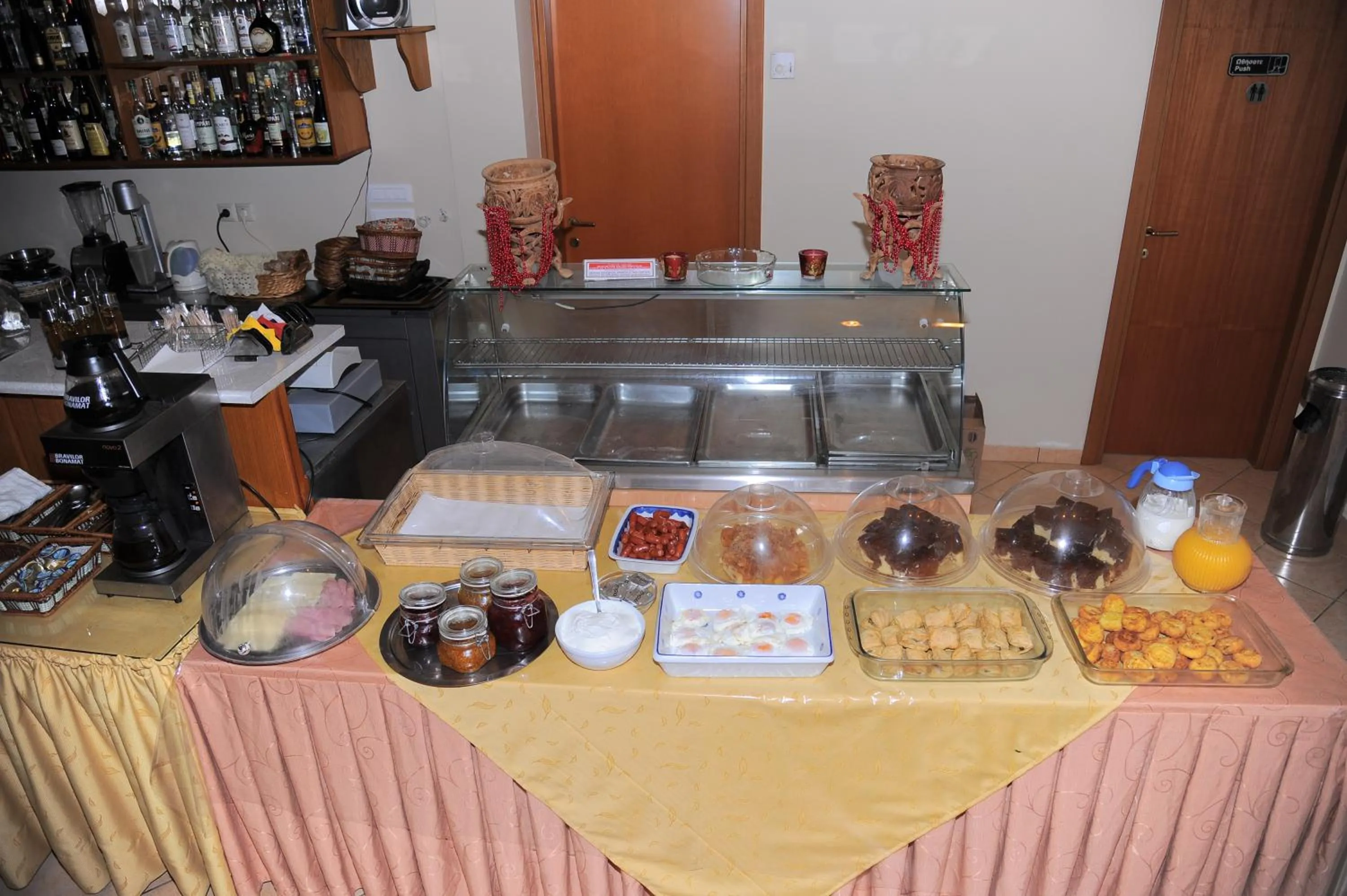 Breakfast in Apartments Hotel & Studios, Xifoupolis