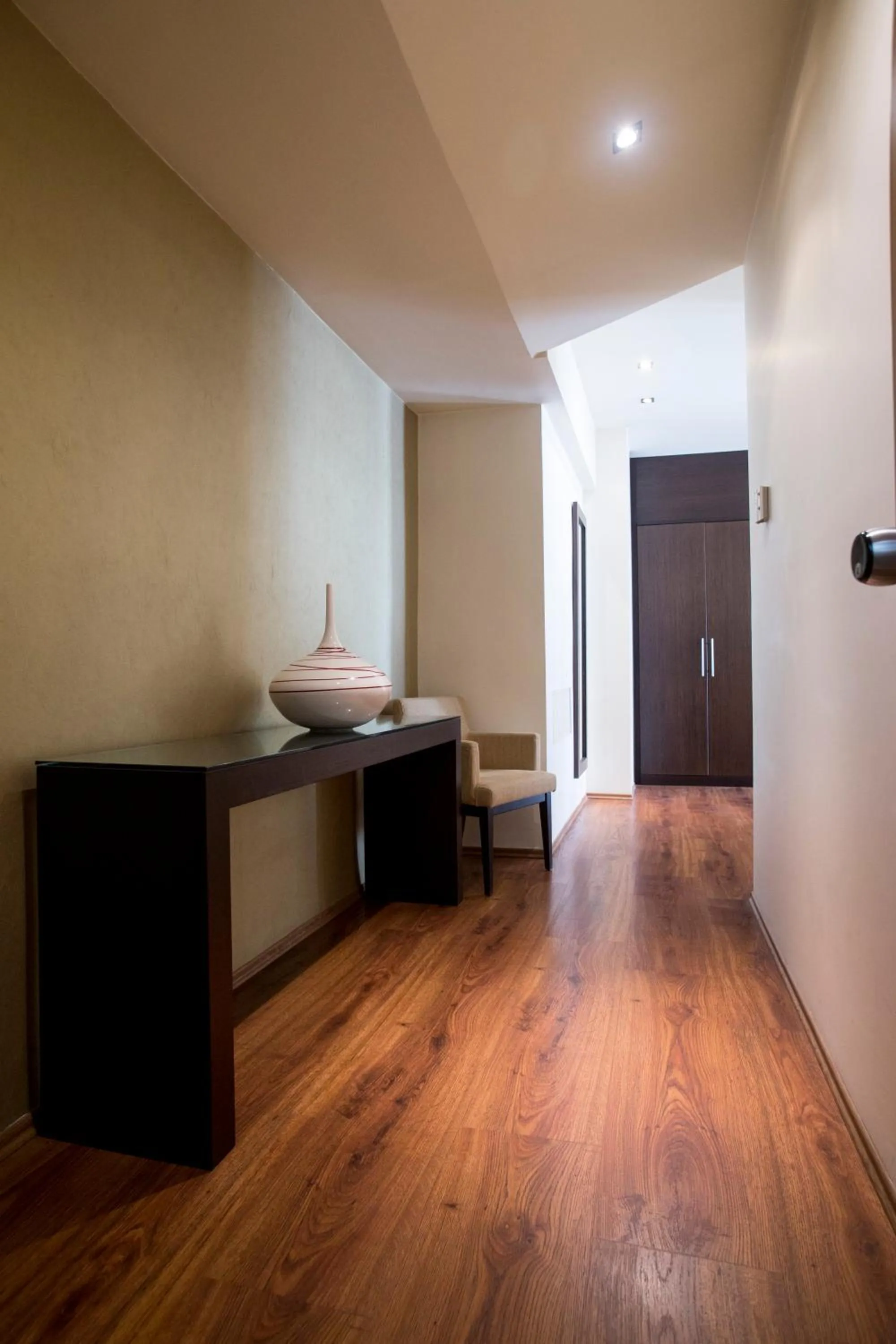 Decorative detail in Davitel - Tobacco Hotel