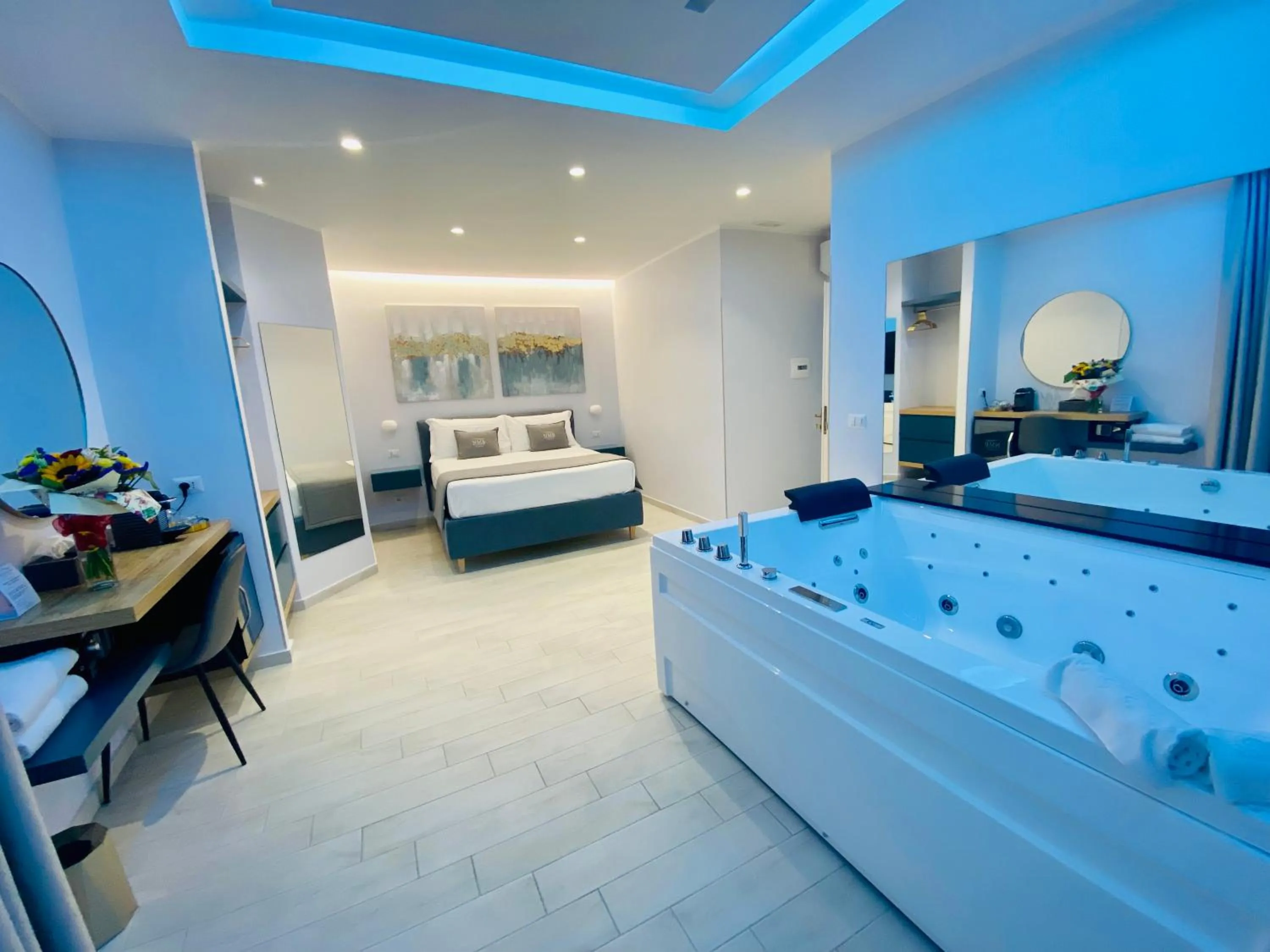 Bed in Naxos Marina Bay