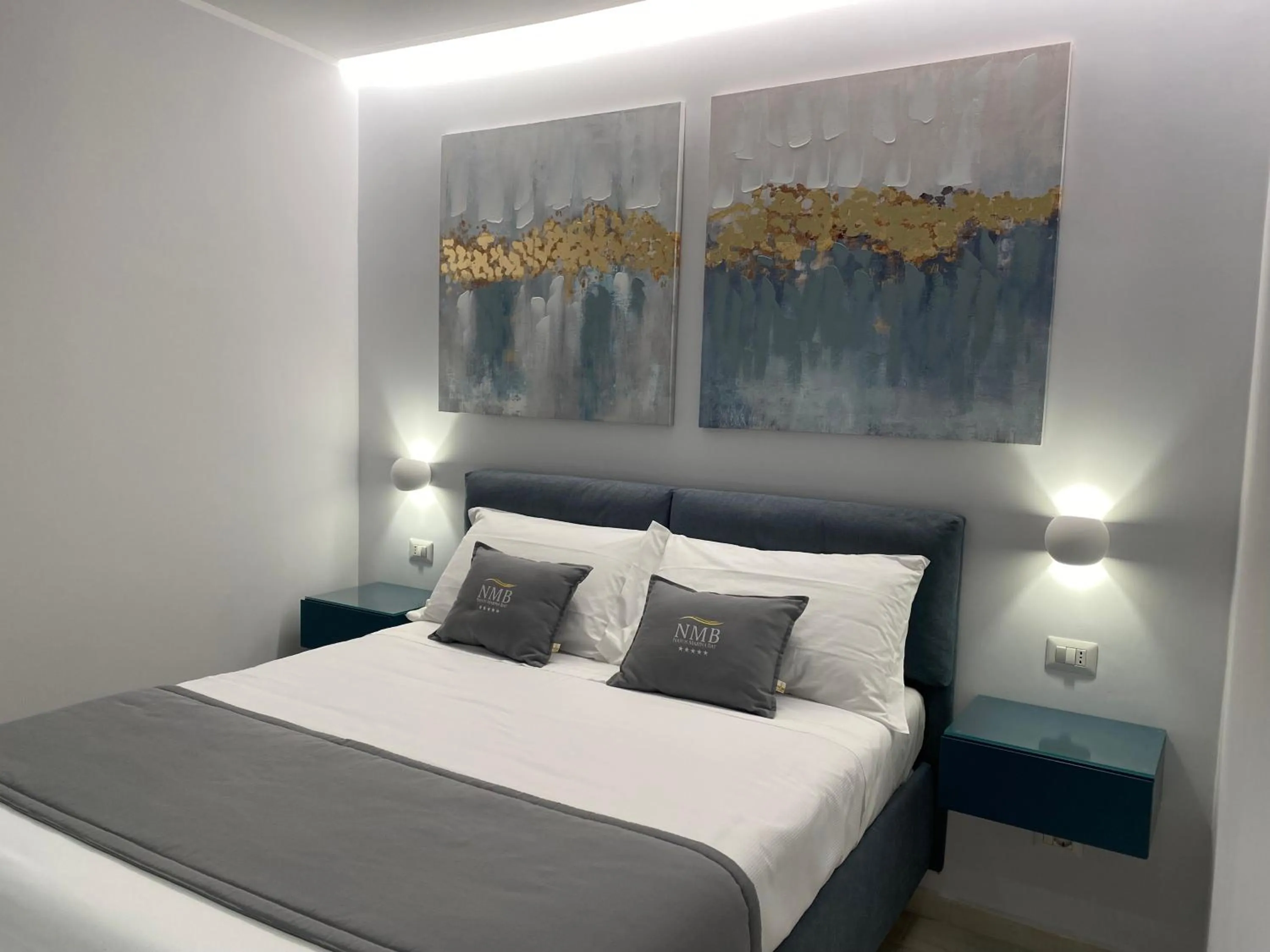 Bed in Naxos Marina Bay