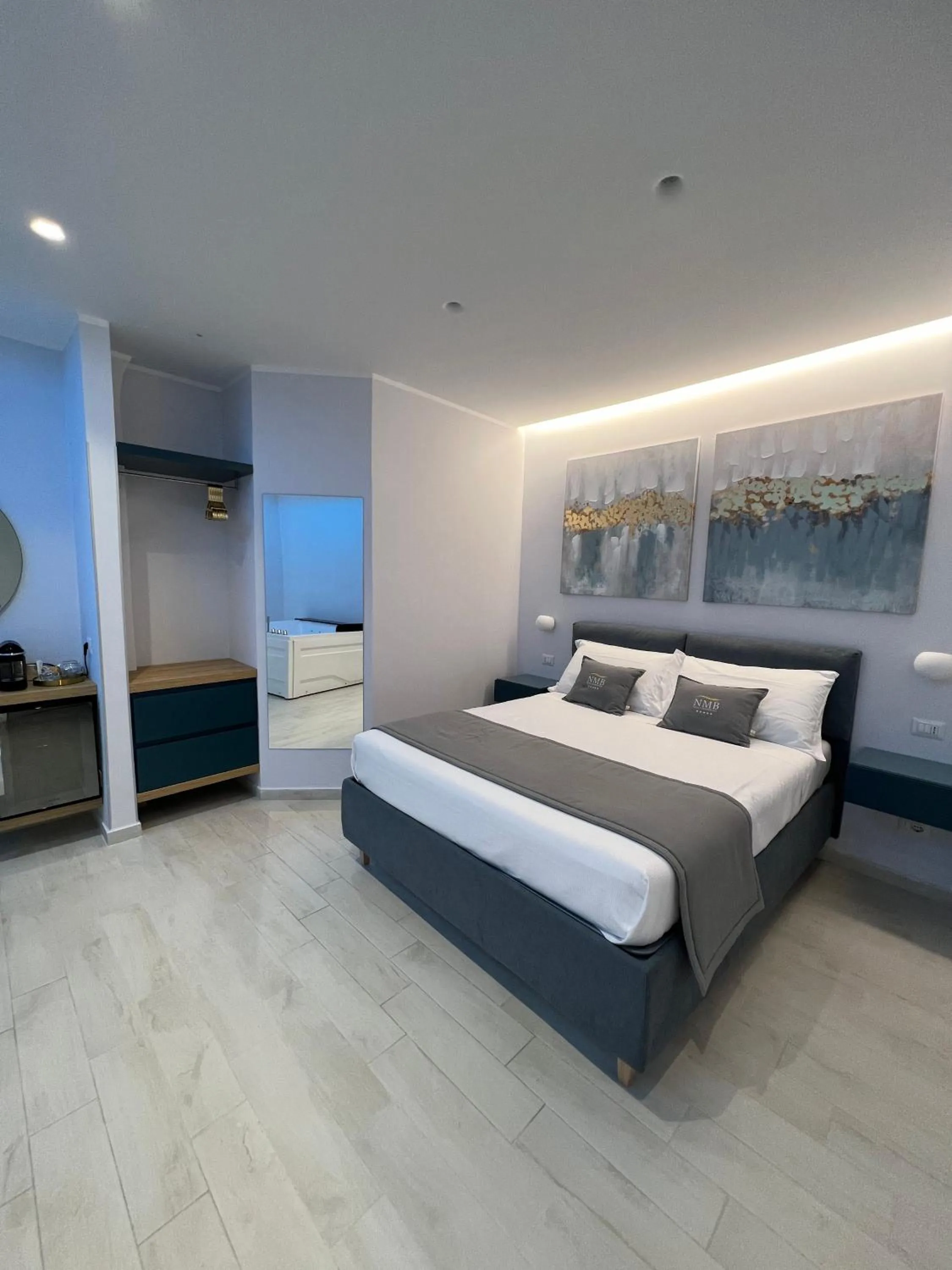 Bed in Naxos Marina Bay