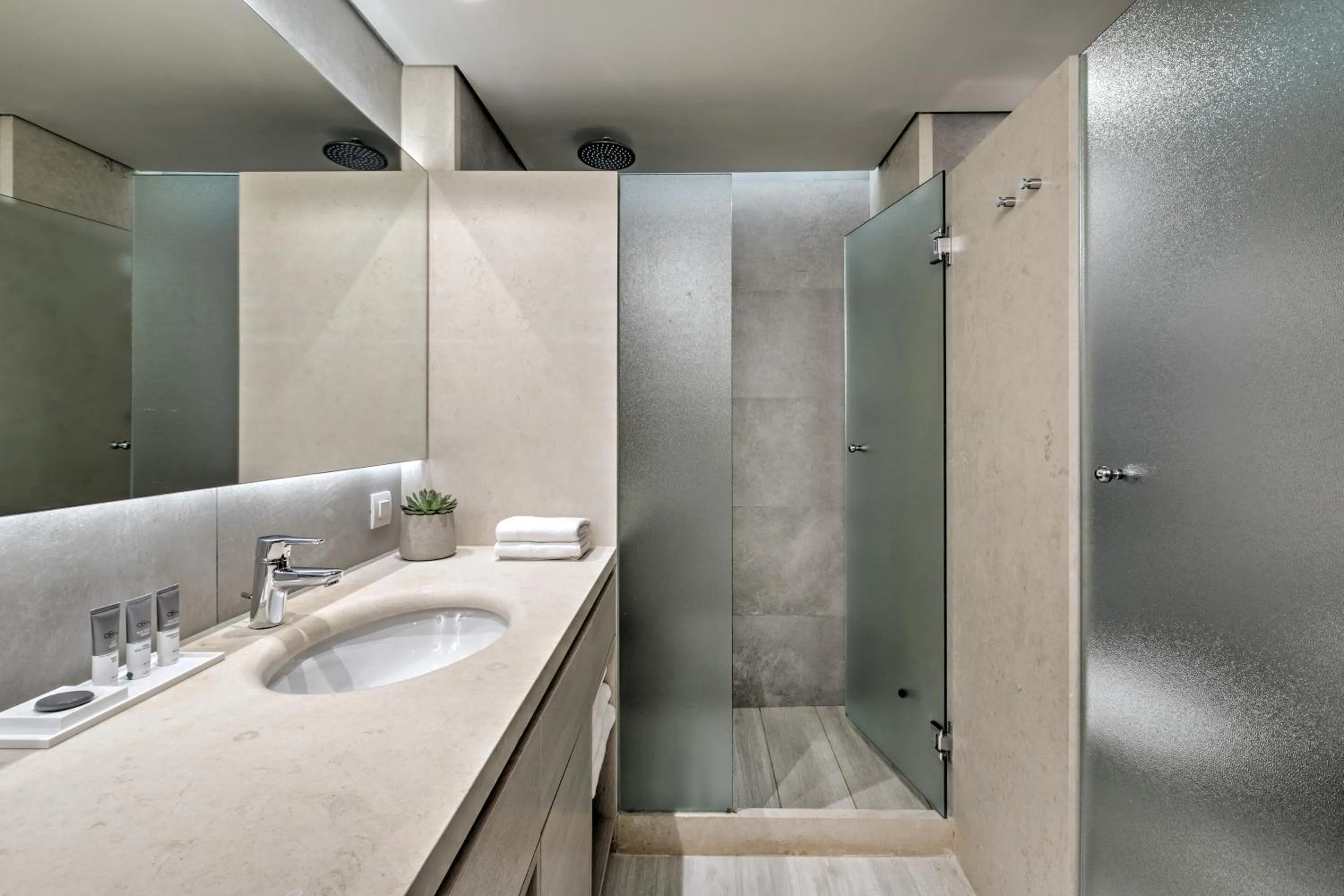 Bathroom in Amada Colossos Resort