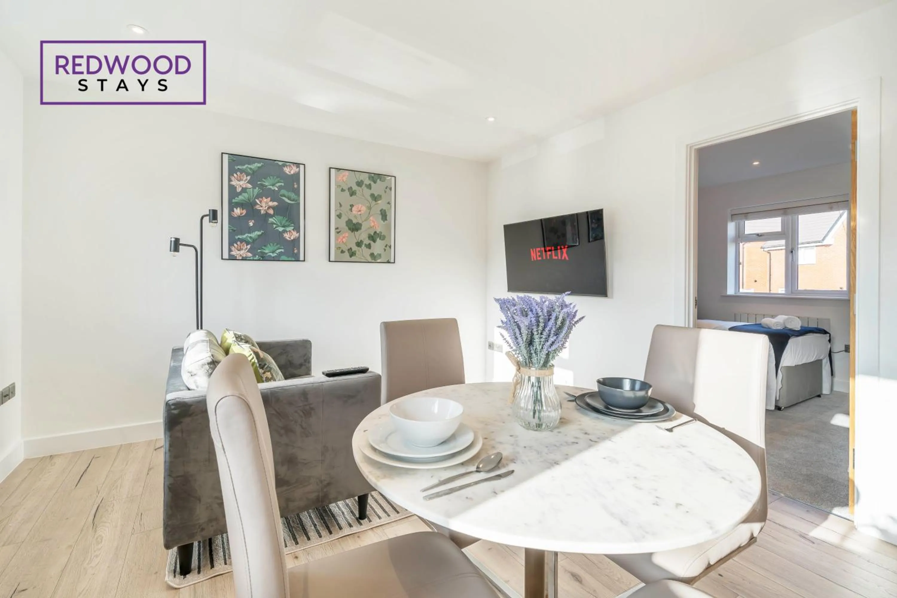 TV and multimedia in Modern Serviced Apartments For Contractors & Families with Free Parking, WiFi & Netflix By Redwood Stays