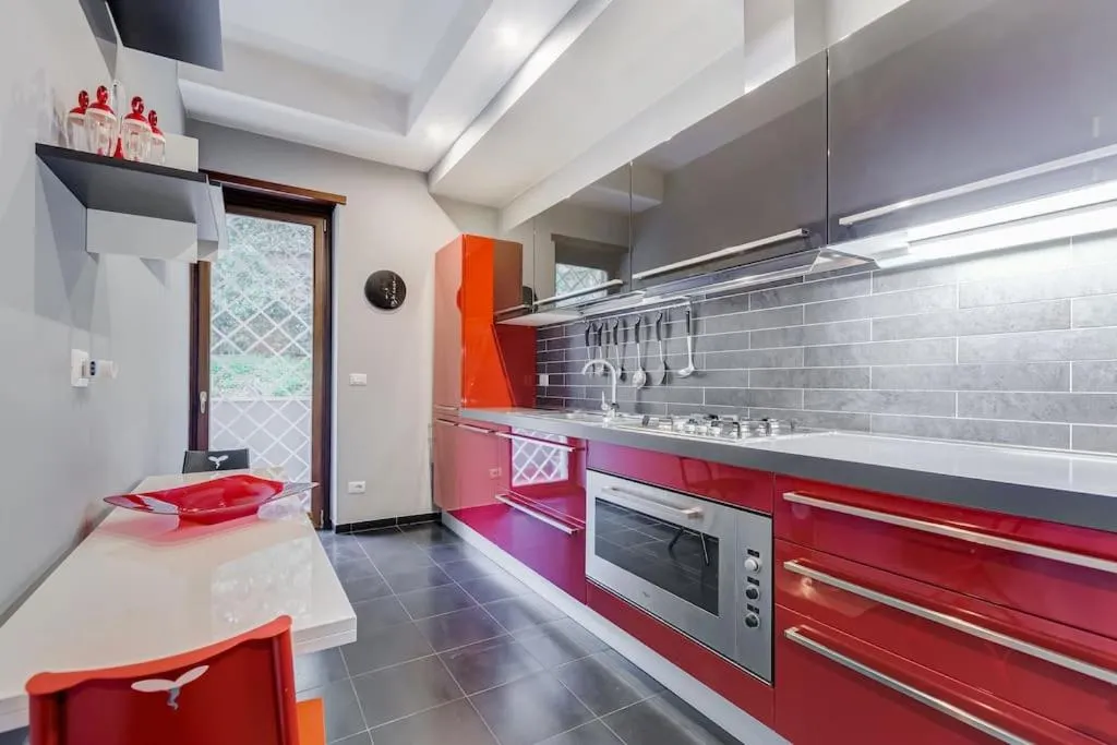 Exclusive Apartment in Eur Lake