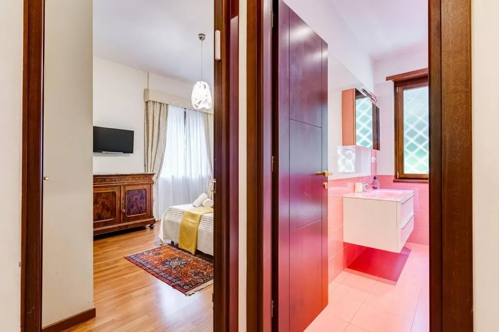 Photo of the whole room in Exclusive Apartment in Eur Lake