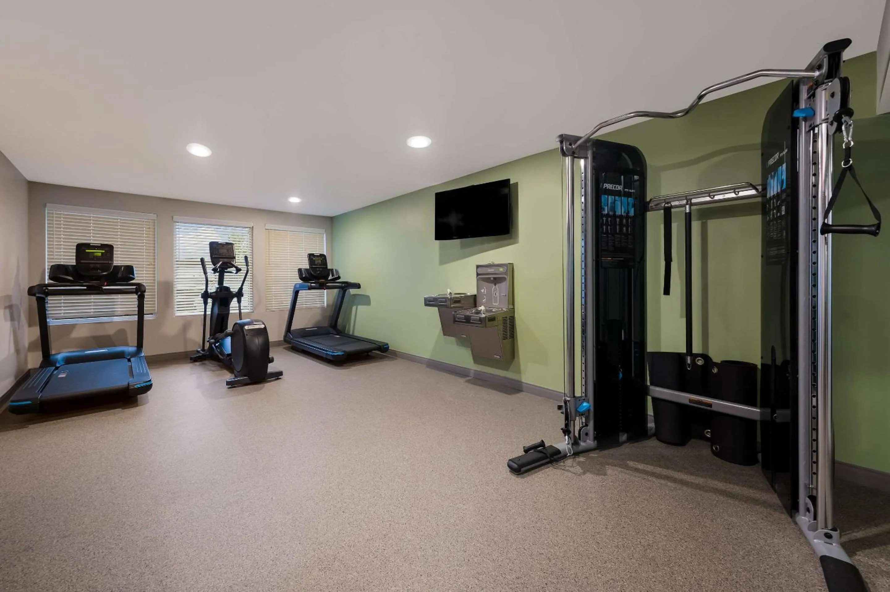 Fitness centre/facilities in WoodSpring Suites Wixom - Novi