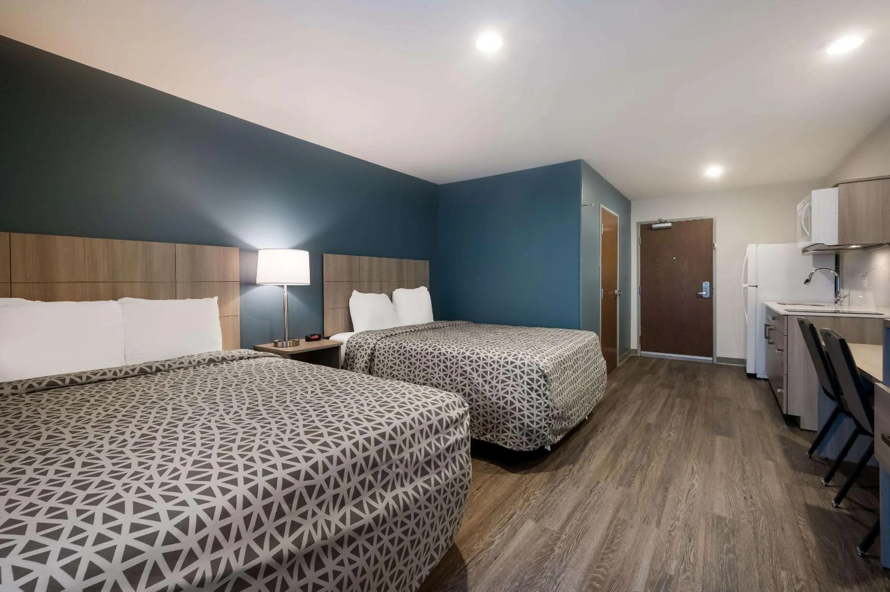 Photo of the whole room, Bed in WoodSpring Suites Wixom - Novi