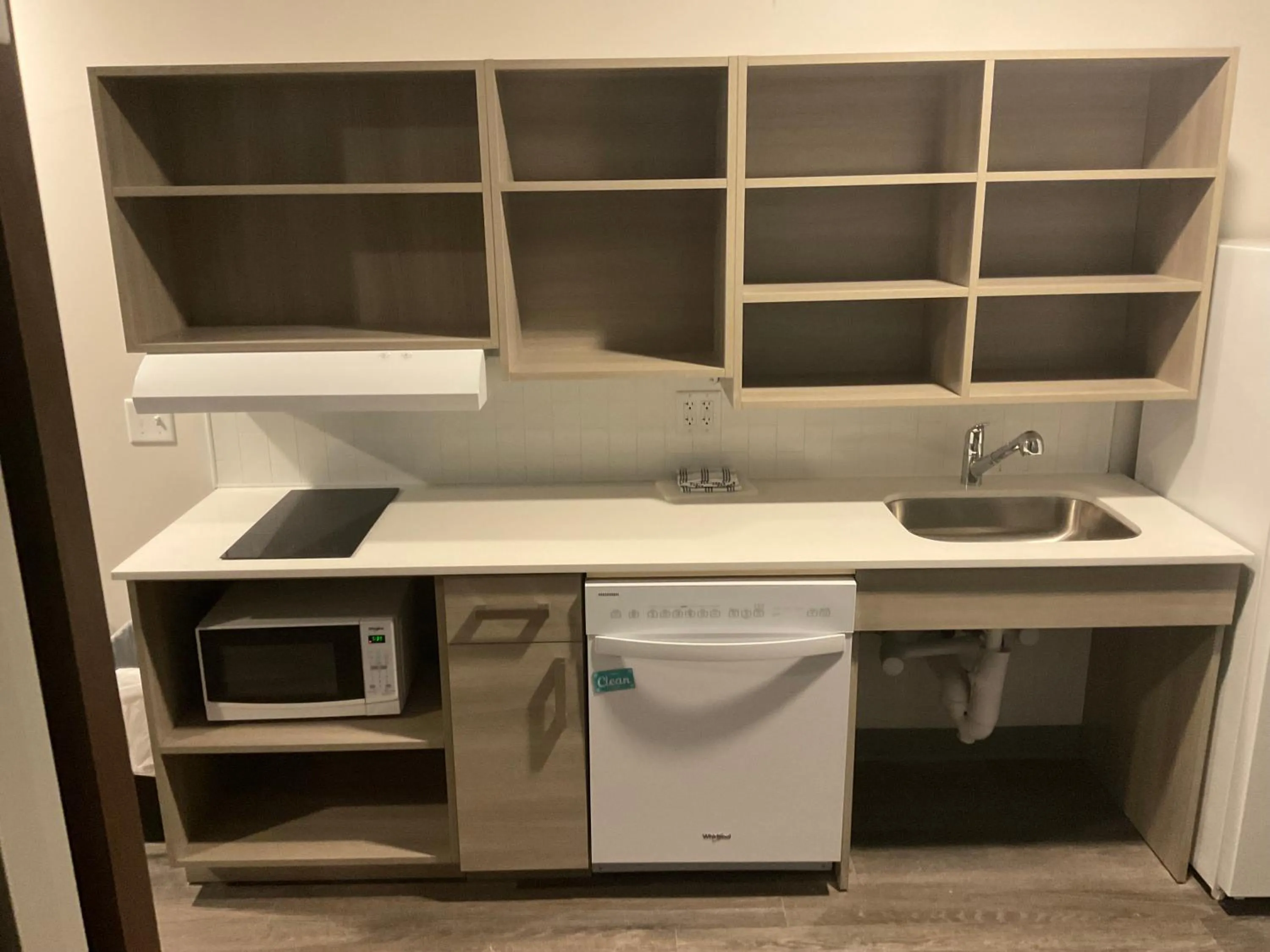 Kitchen or kitchenette in WoodSpring Suites Wixom - Novi
