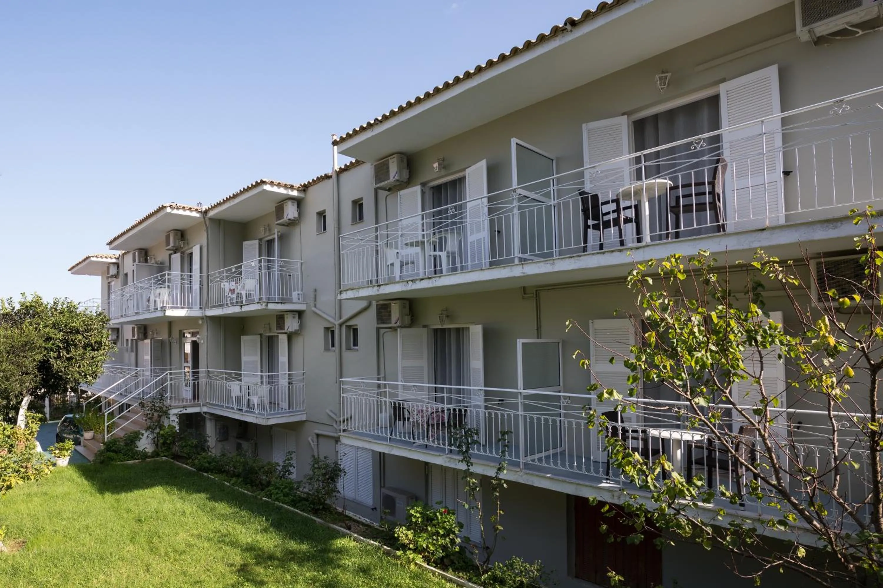 Garden in Bella Vista Beach Hotel
