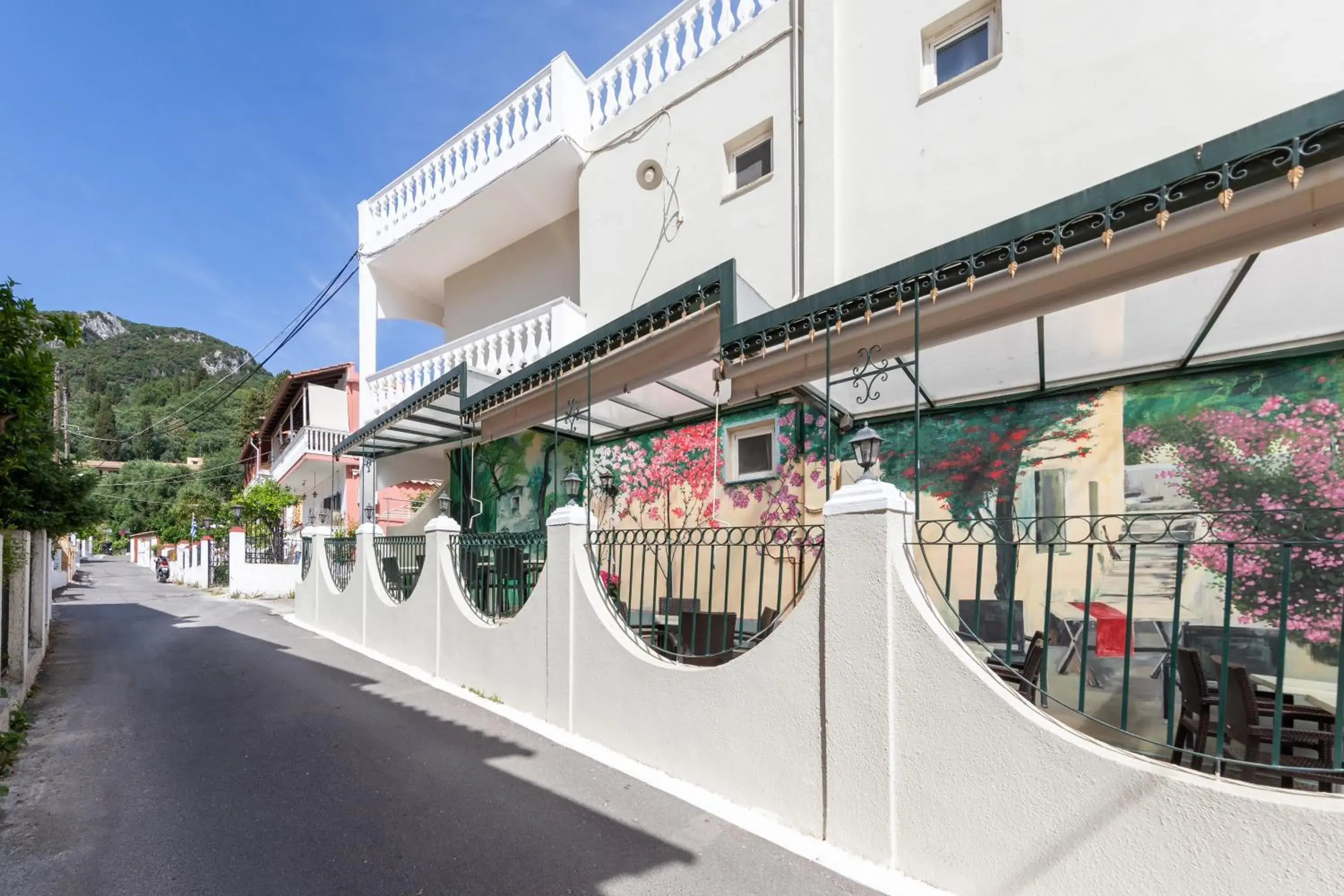 Property building in Bella Vista Beach Hotel Property building in Bella Vista Beach Hotel