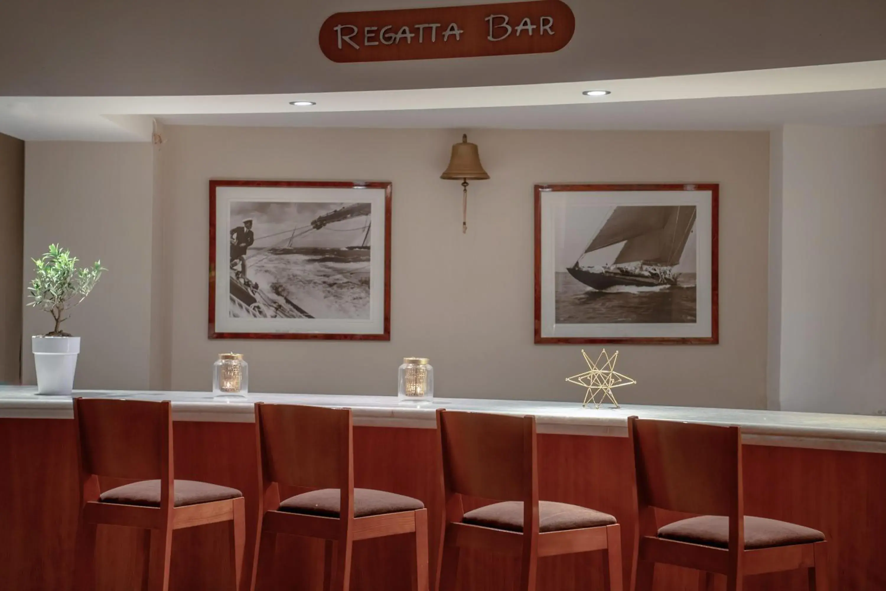 Lounge or bar in Chios Chandris Lounge or bar in Chios Chandris