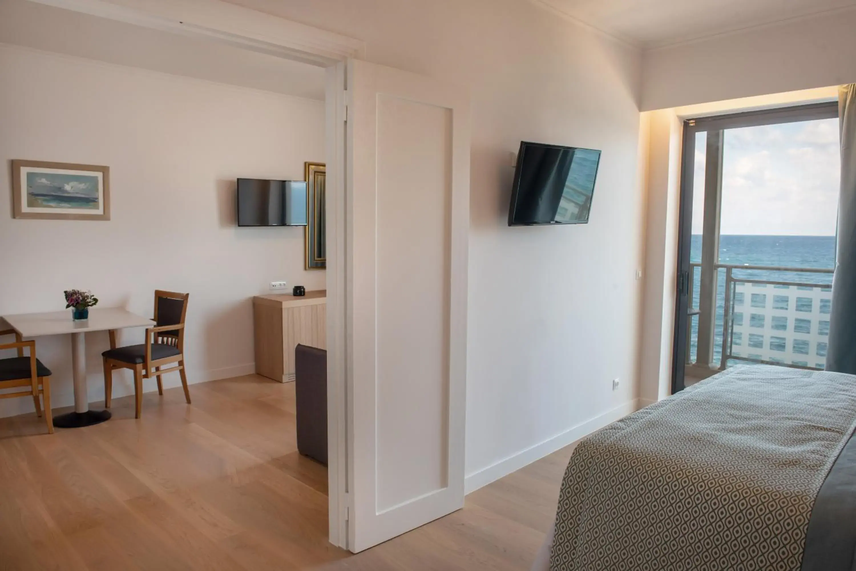 Photo of the whole room, Bed in Chios Chandris Photo of the whole room, Bed in Chios Chandris