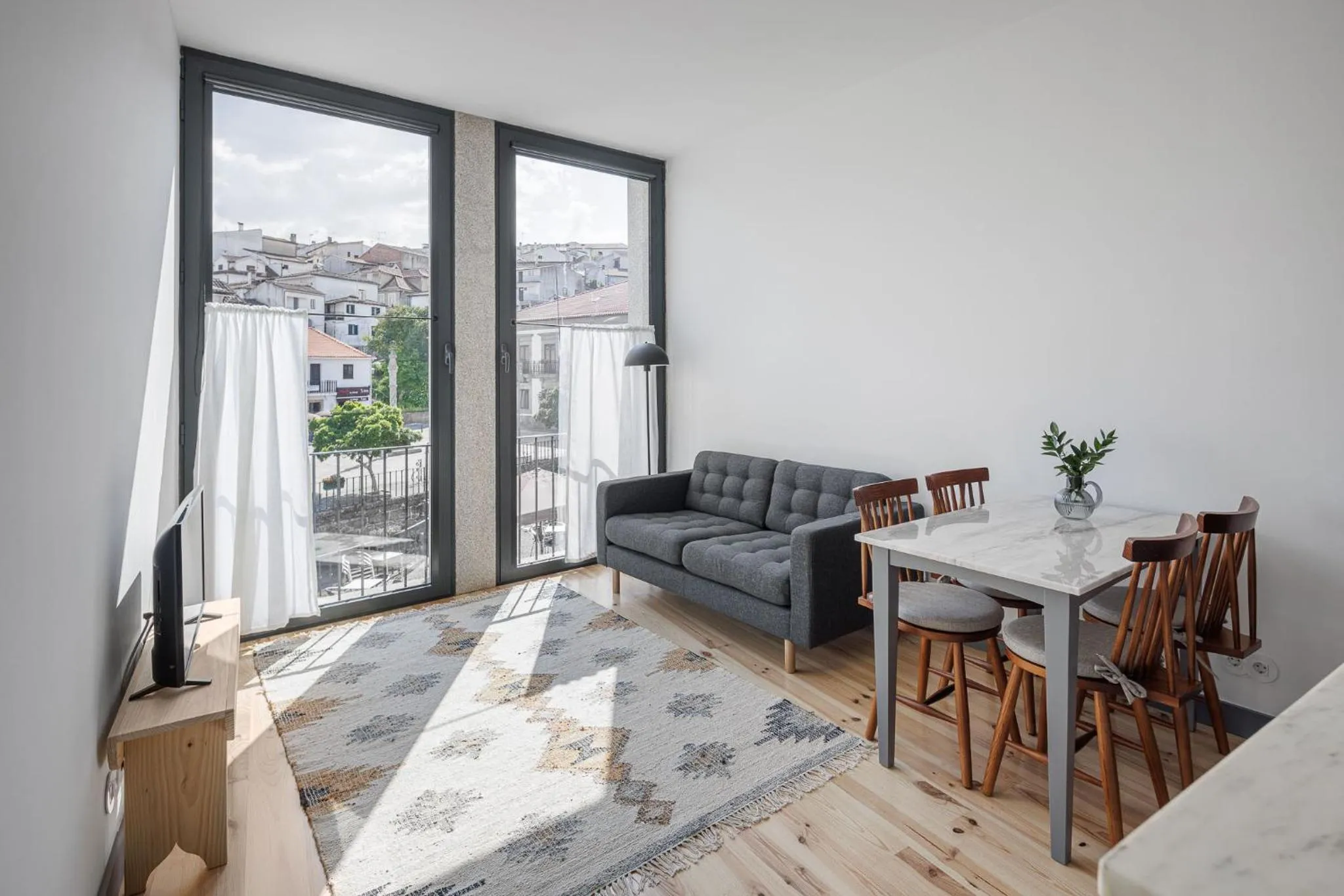 Pensão Luisinha by Casas com Estória Boutique Houses