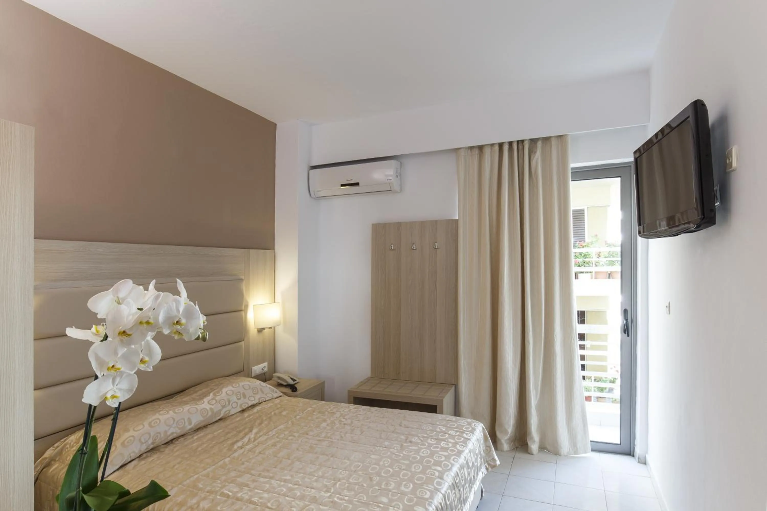 Day, Bed in Hotel Africa