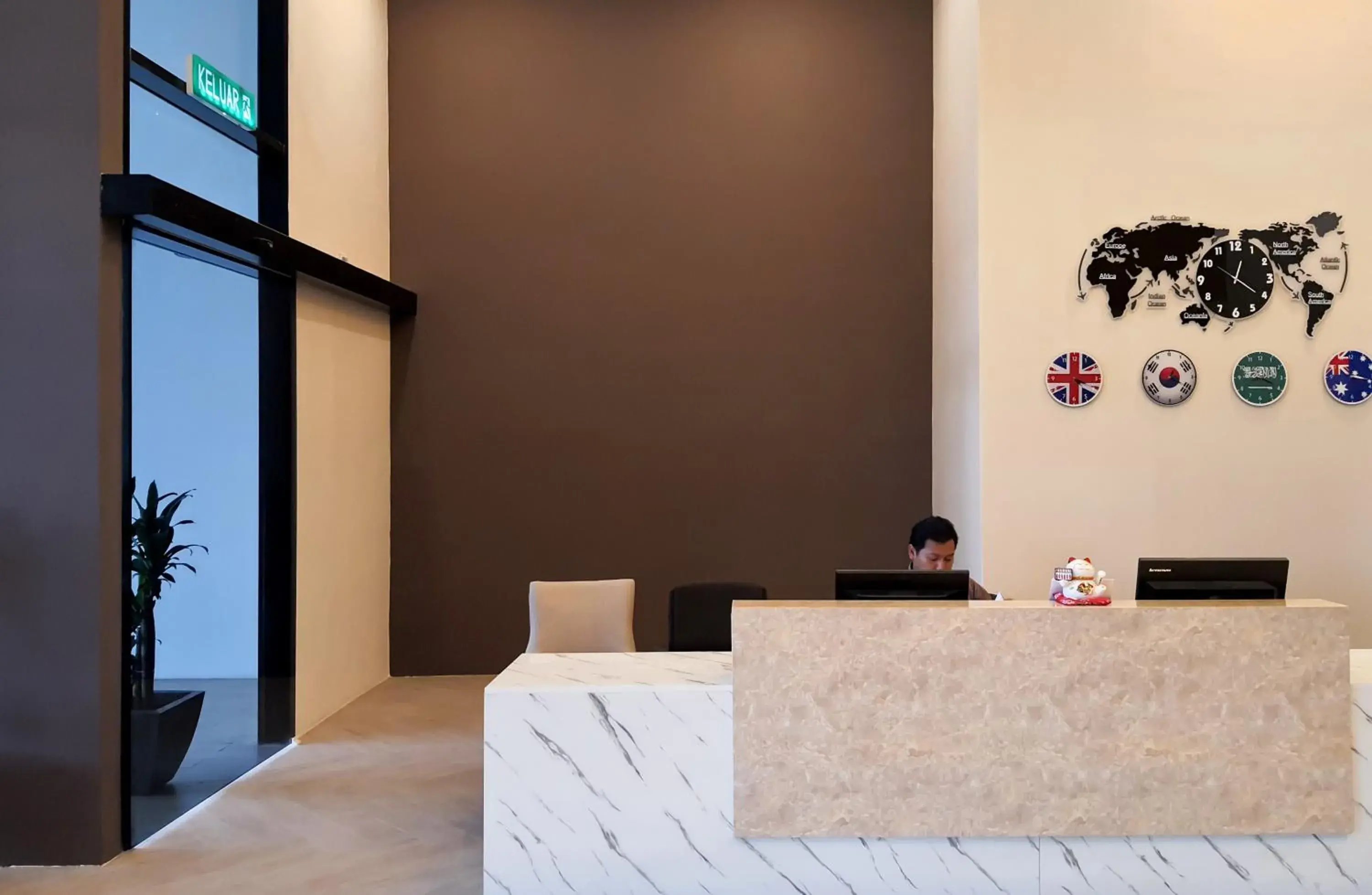 Lobby or reception in Ramada Suites by Wyndham The Straits Johor Bahru Lobby or reception in Ramada Suites by Wyndham The Straits Johor Bahru