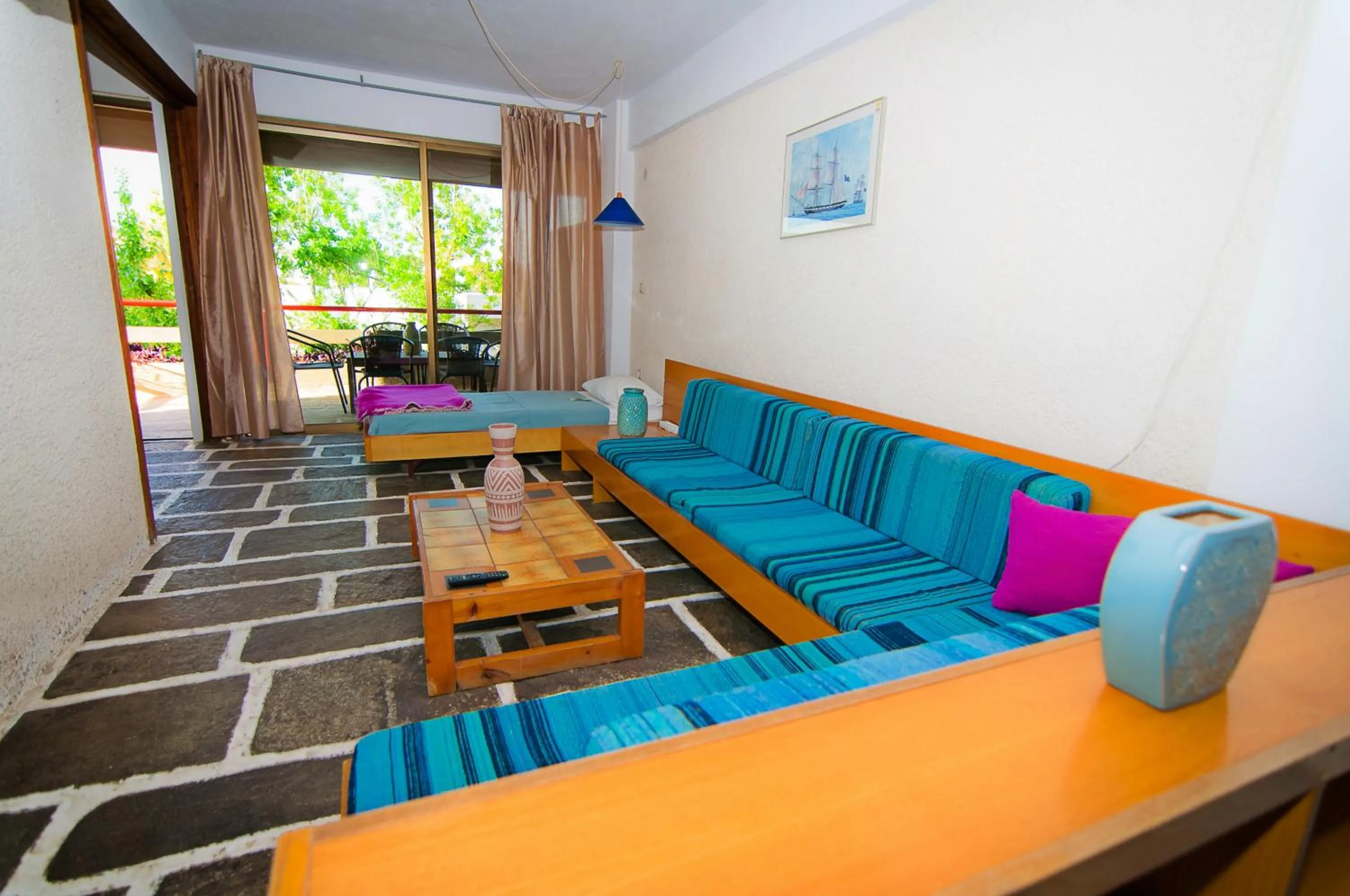 Living room in Apollonia Hotel Apartments