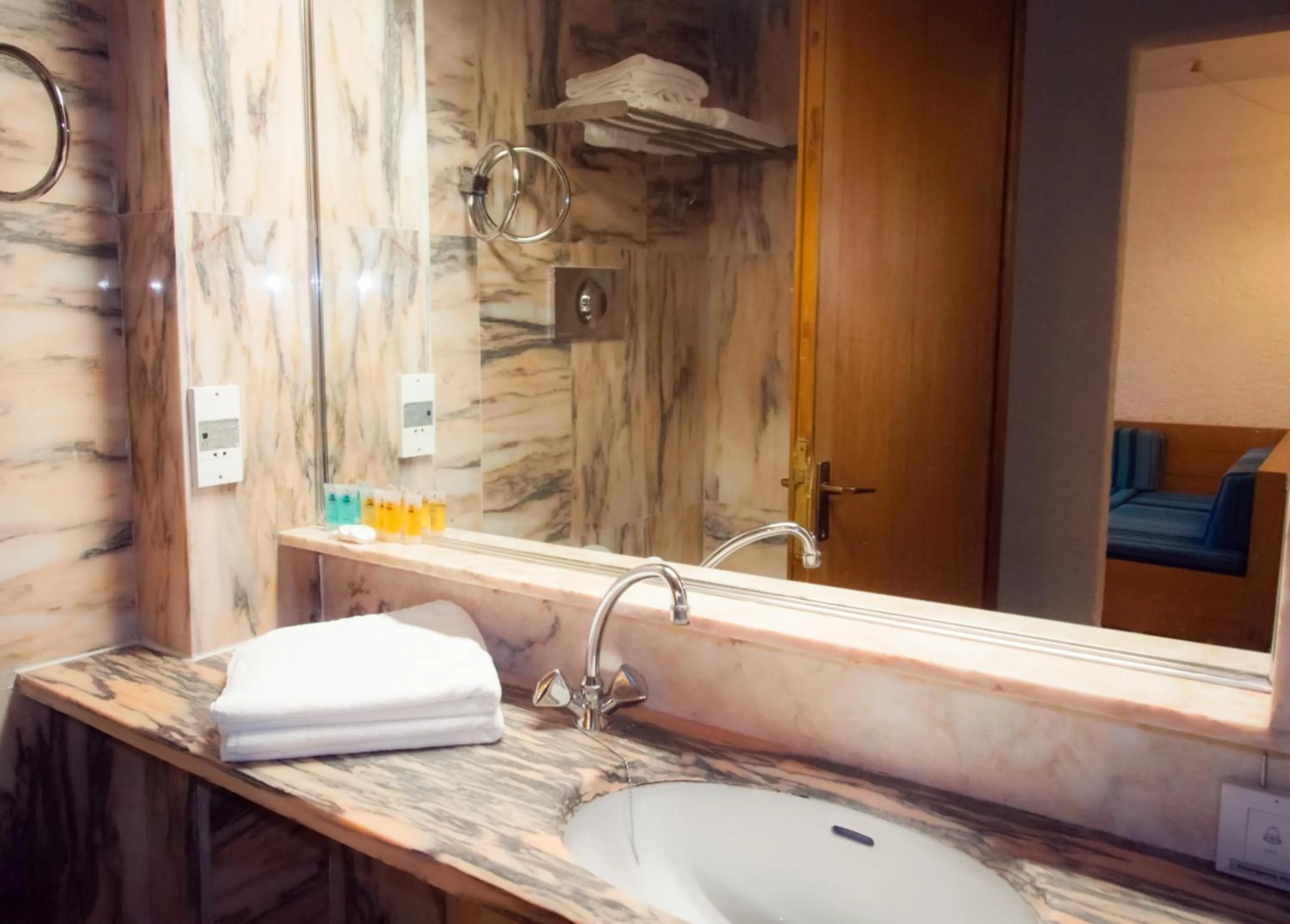 Toilet in Apollonia Hotel Apartments